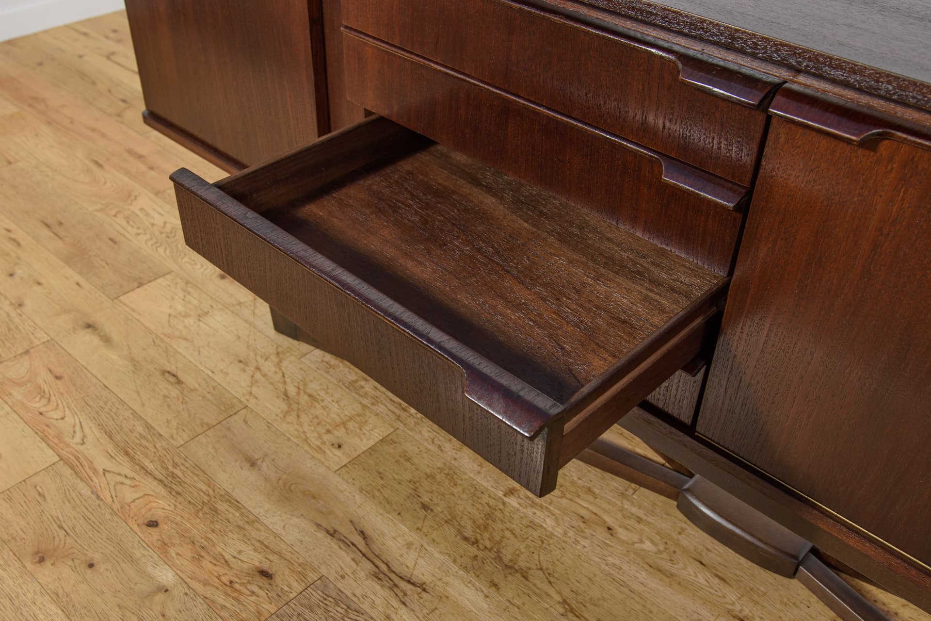Sideboard, brown red teak, Stonehill, United Kingdom, 1960s. - 343158