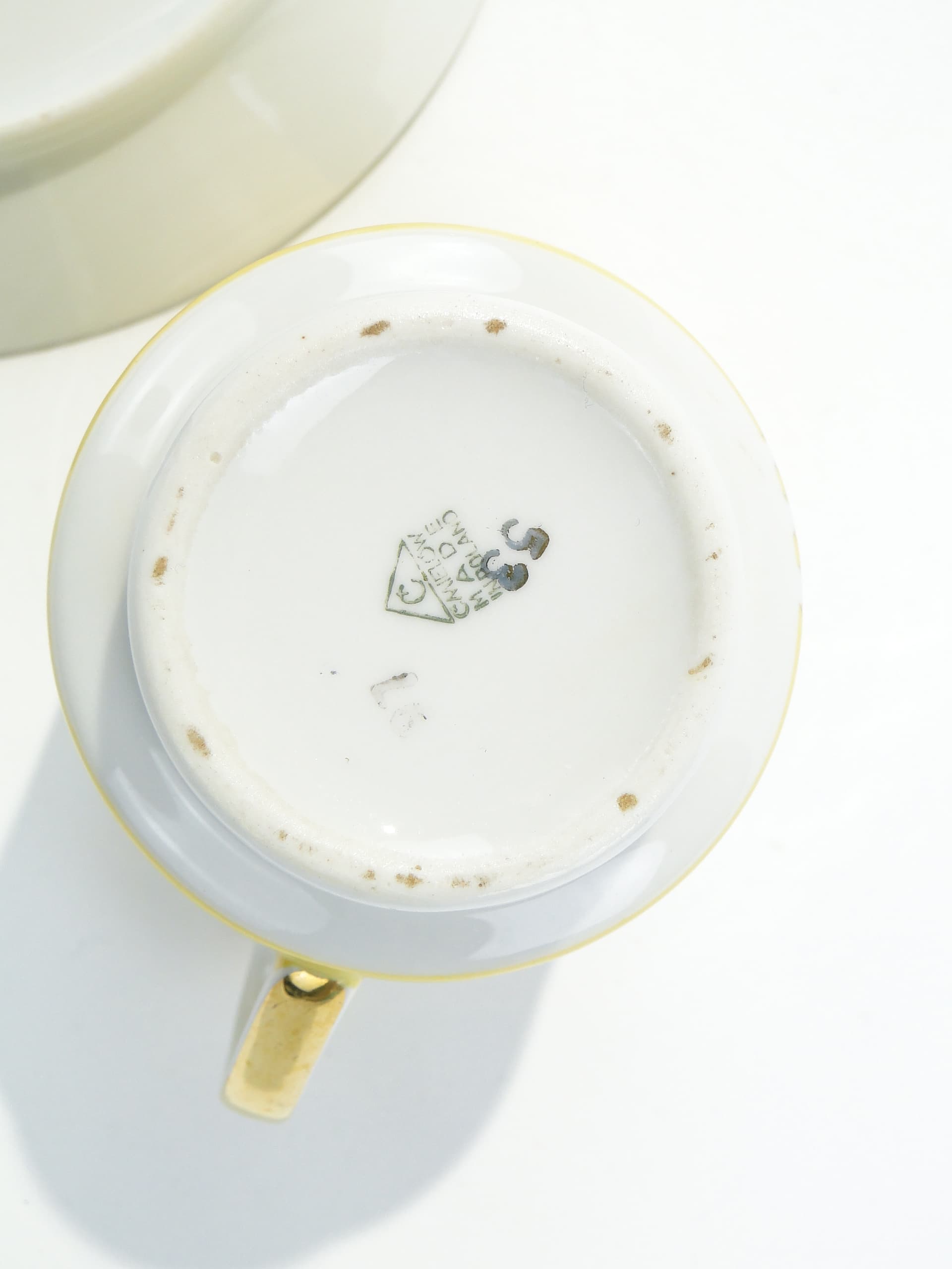 Filiżanka June, porcelana żółta biała złota, proj. W. Potacki, Ćmielów, Polska, lata 60. - 343336