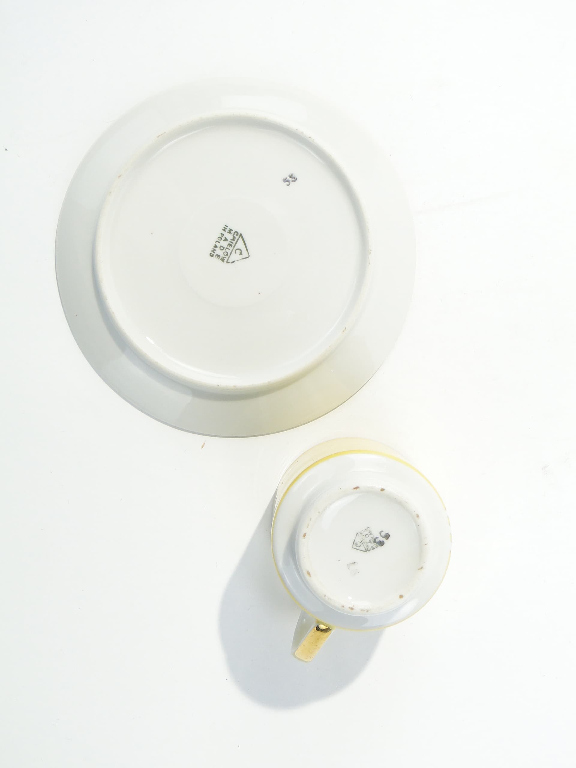 Filiżanka June, porcelana żółta biała złota, proj. W. Potacki, Ćmielów, Polska, lata 60. - 343334