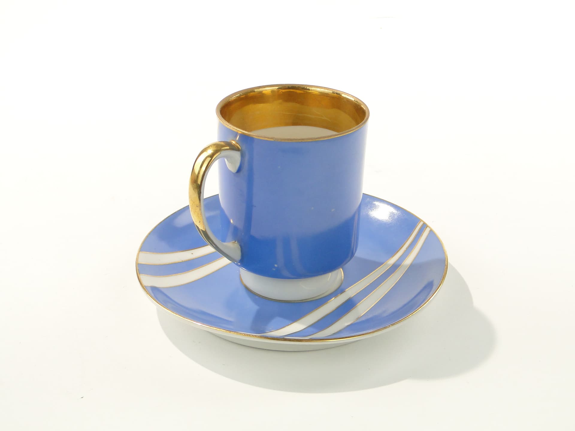 Filiżanka June, błękit biały złoty, porcelana, proj. W. Potacki, Ćmielów, Polska, lata 60. - 343384