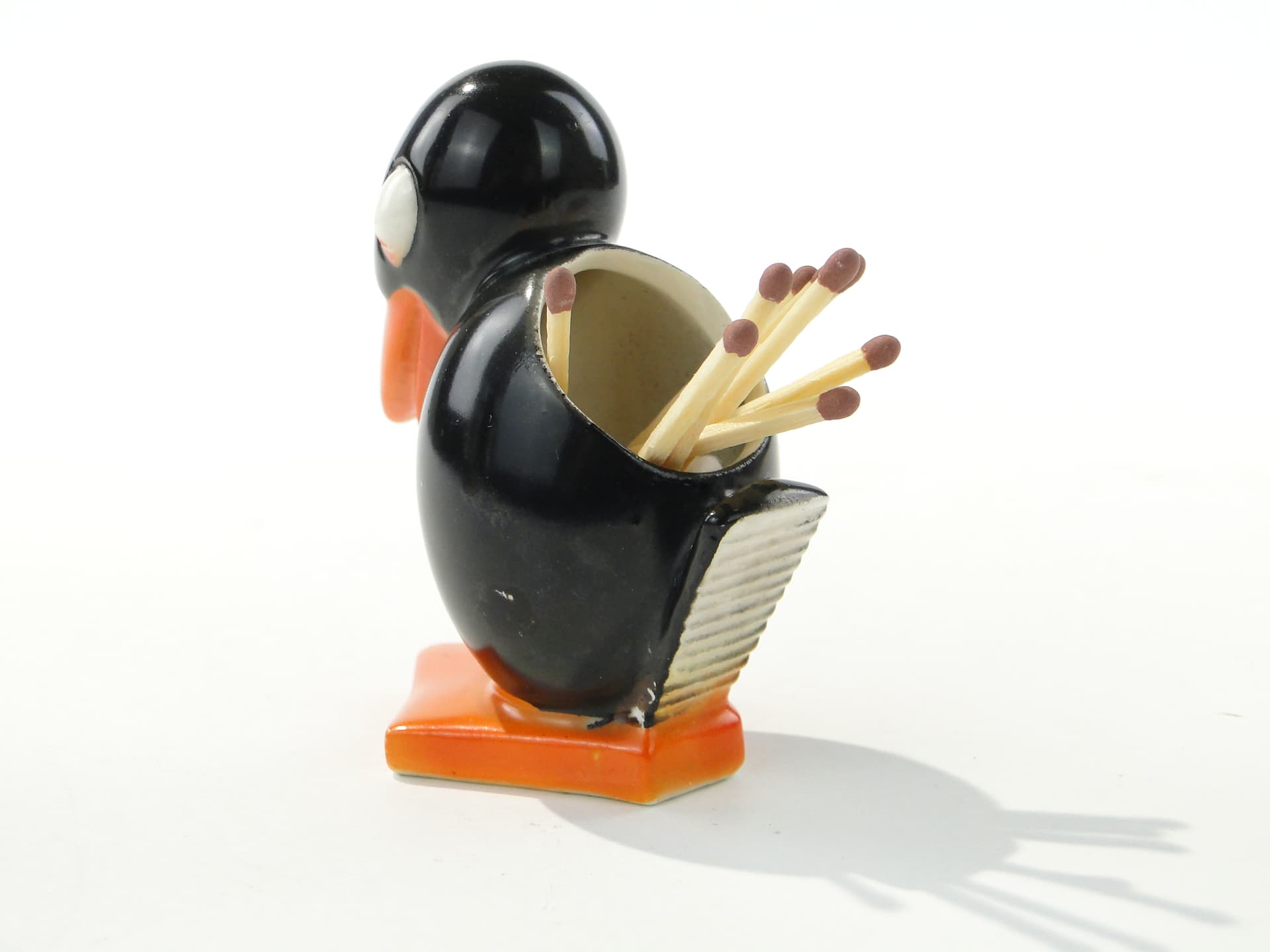Ashtray Toucan, black orange porcelain, Fürstenberg, Germany, early 20th century - 343455