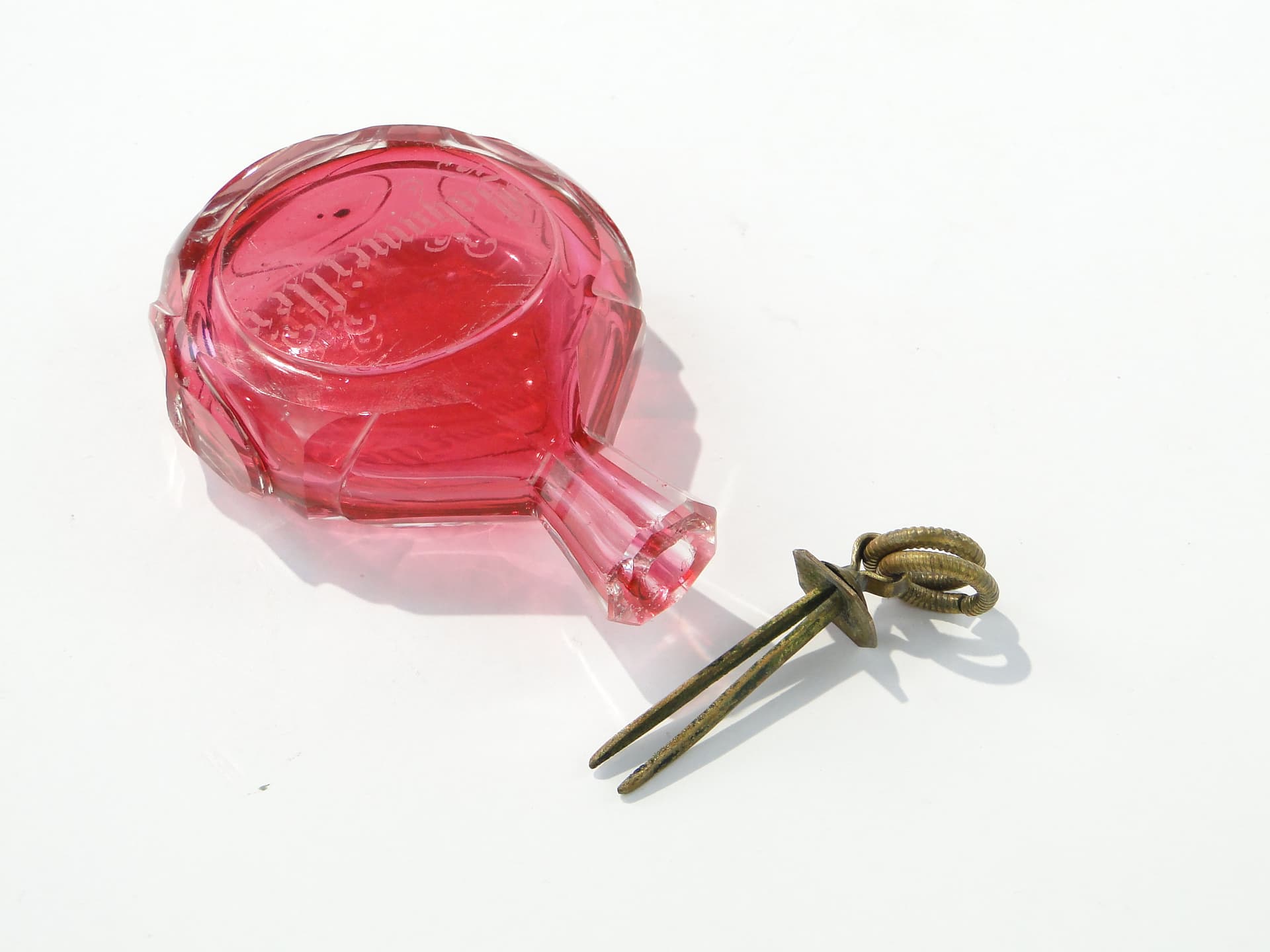 Snuff Bottle, Josefina, pink clear glass, bronze, Czech Republic, turn of the 19th and 20th centuries - 343465