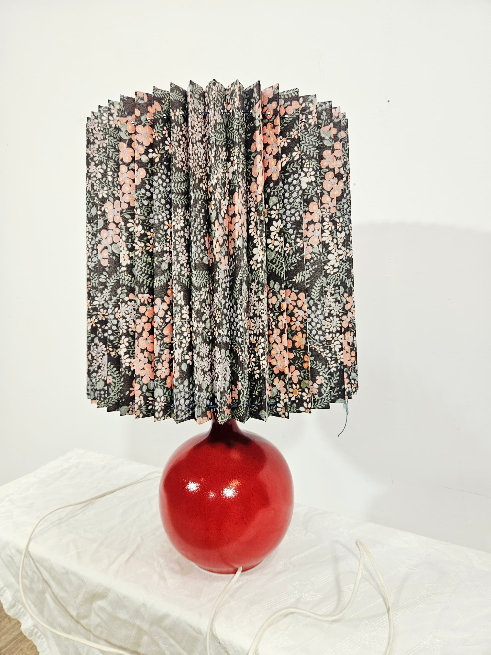 Table lamp, 574, red ceramic, floral fabric shade, ARO Leuchte - 343555