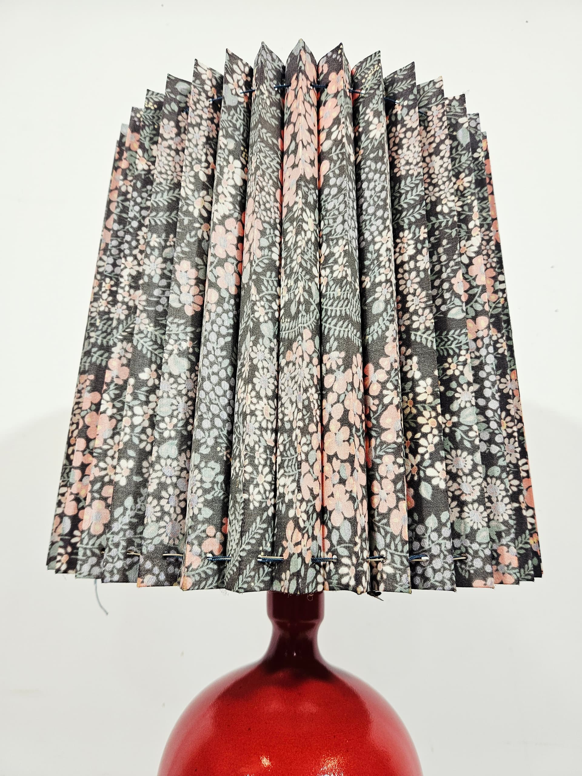 Table lamp, 574, red ceramic, floral fabric shade, ARO Leuchte - 343556