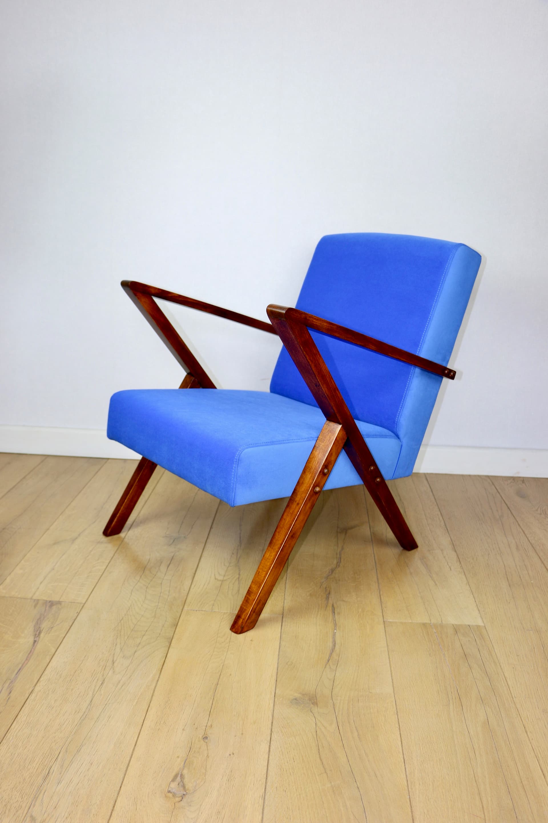 Lounge Armchair, blue velvet, brown beech, Poland, 1970s. - 343621
