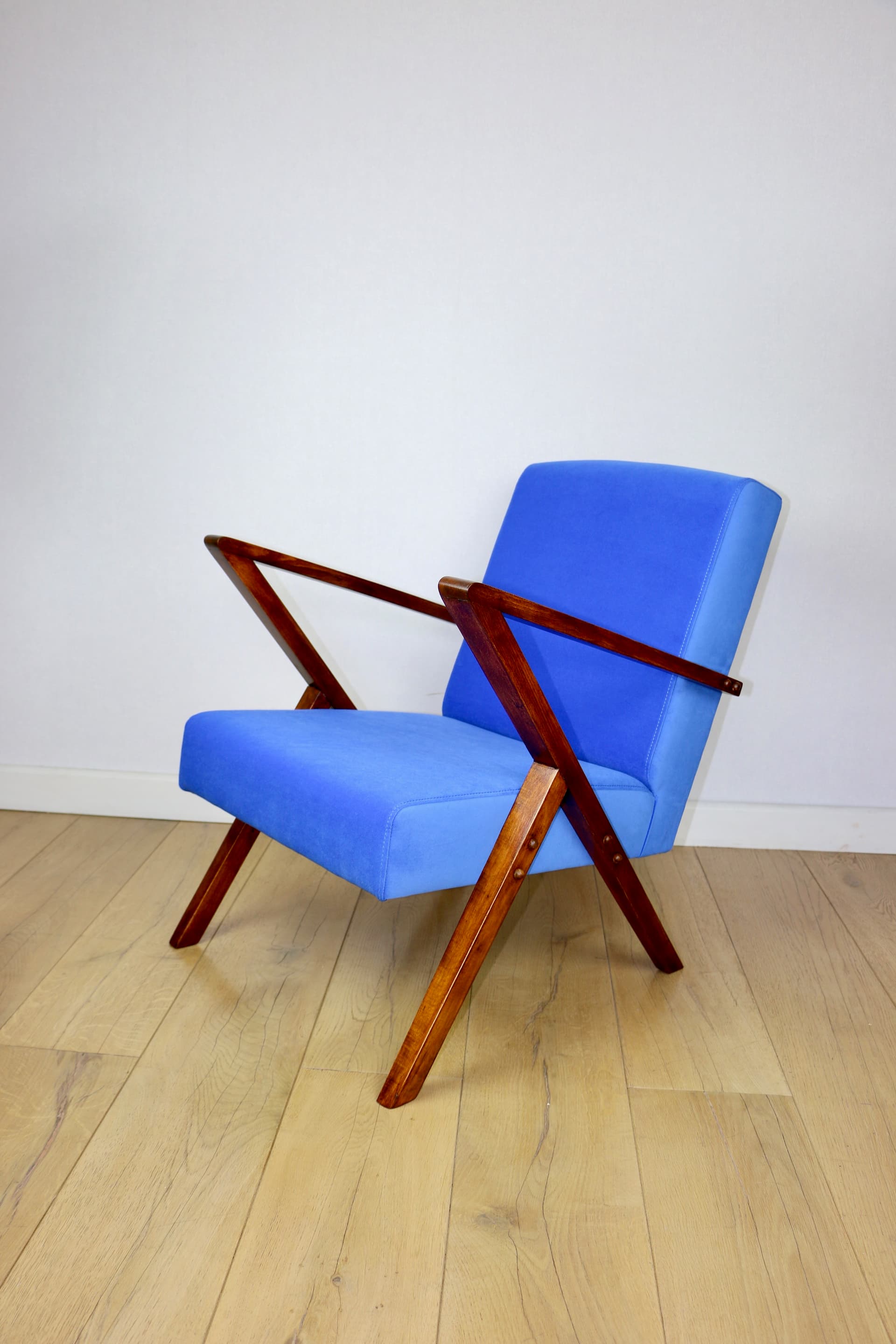 Lounge Armchair, blue velvet, brown beech, Poland, 1970s. - 343619
