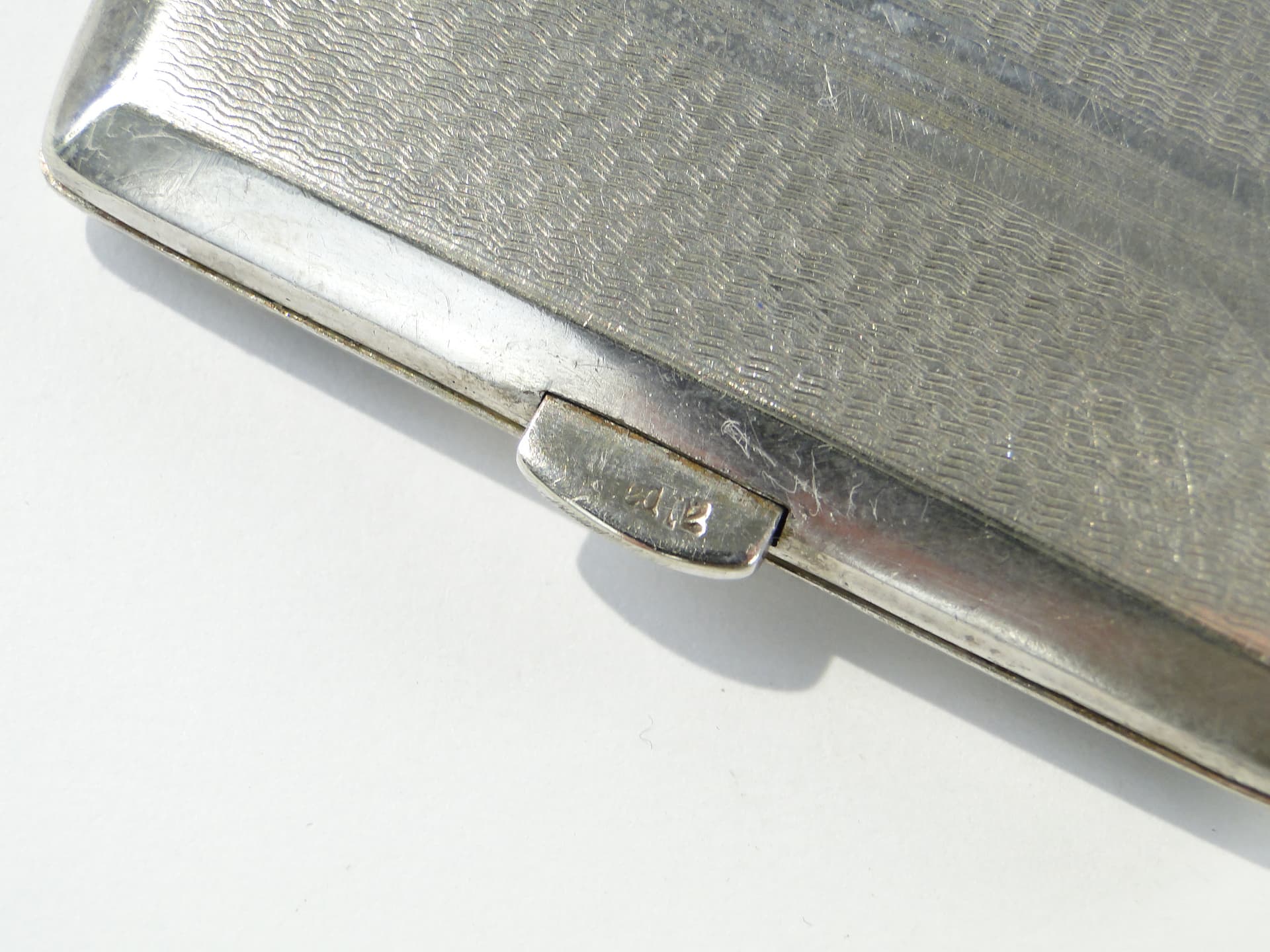 Papierośnica kieszonkowa Art Deco, srebro, złoto, metal, lata 30. - 343692