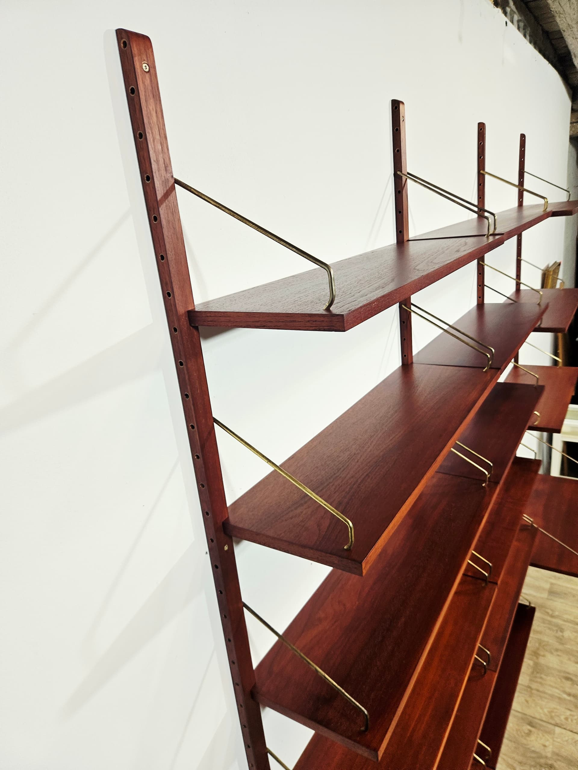 Modular shelving unit Royal System, brown, teak rosewood, brass gold, by P. Cadovius - 343798
