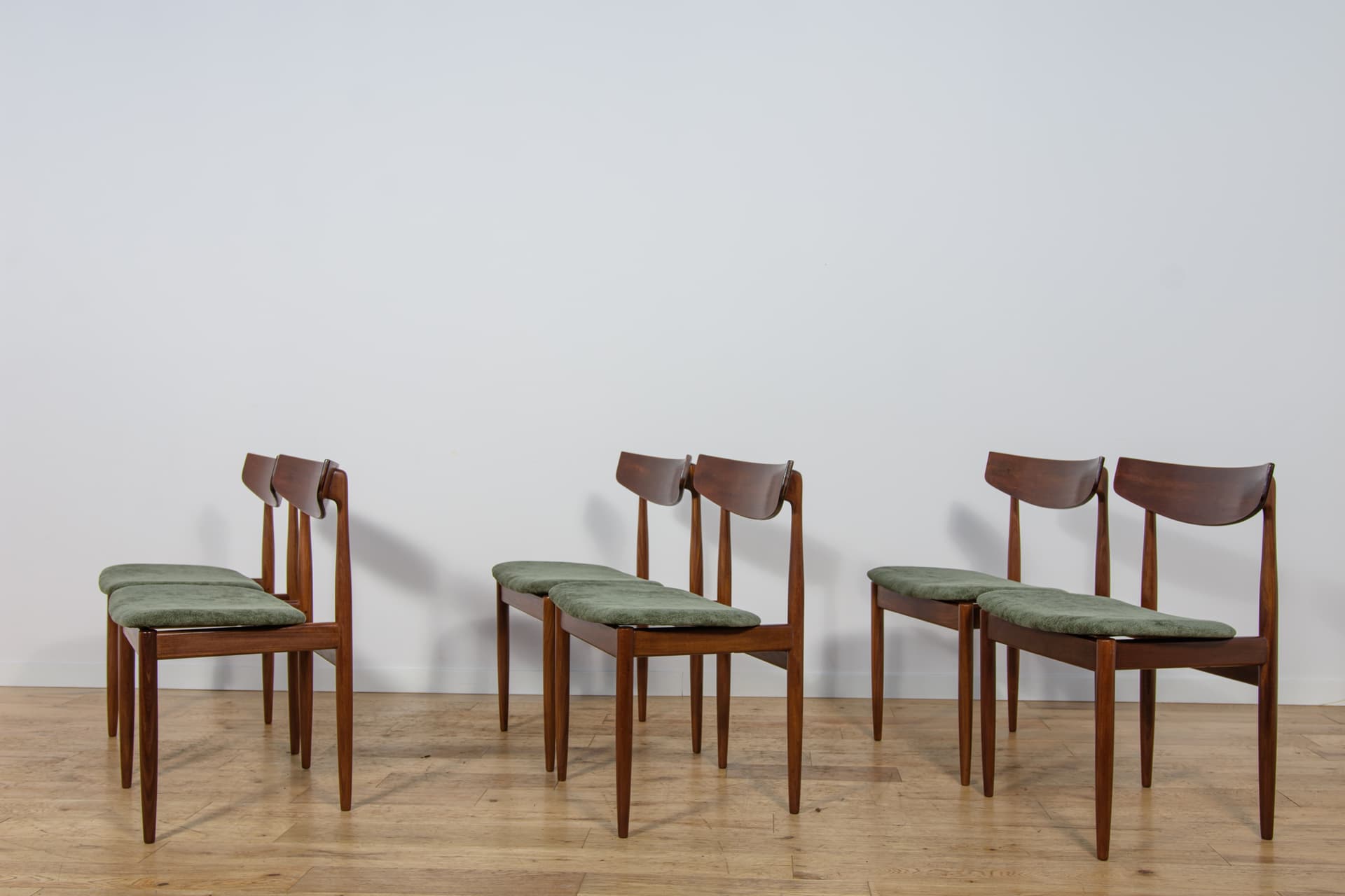 Set of six chairs, brown teak, green velvet, by I. Kofod-Larsen, G-Plan, United Kingdom, 1960s. - 343843