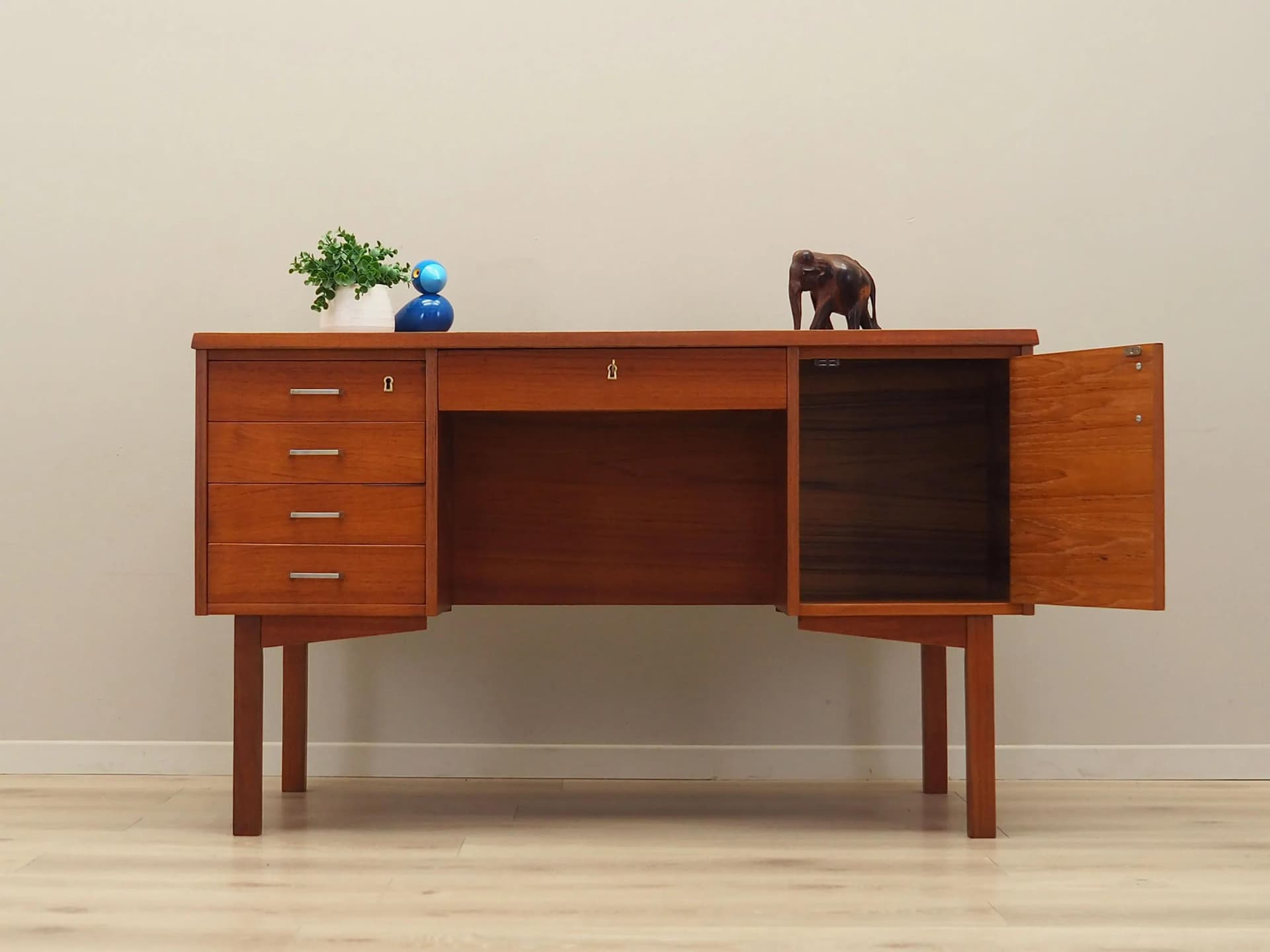 Desk, teak, brown, Denmark, 1970s - 25582