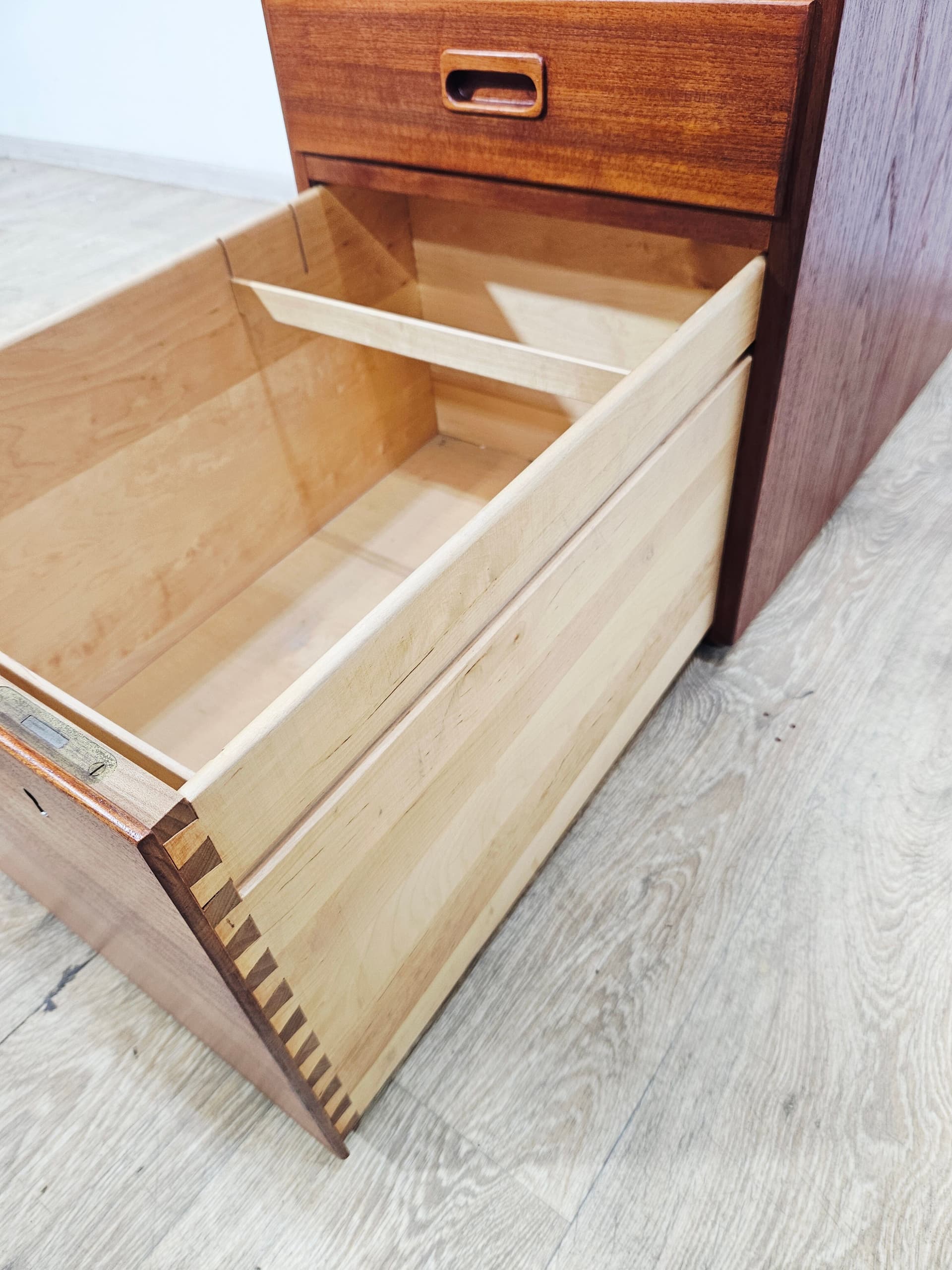 Container Vital, teak brown, by N. Jonsson, Hugo Troeds - 343943