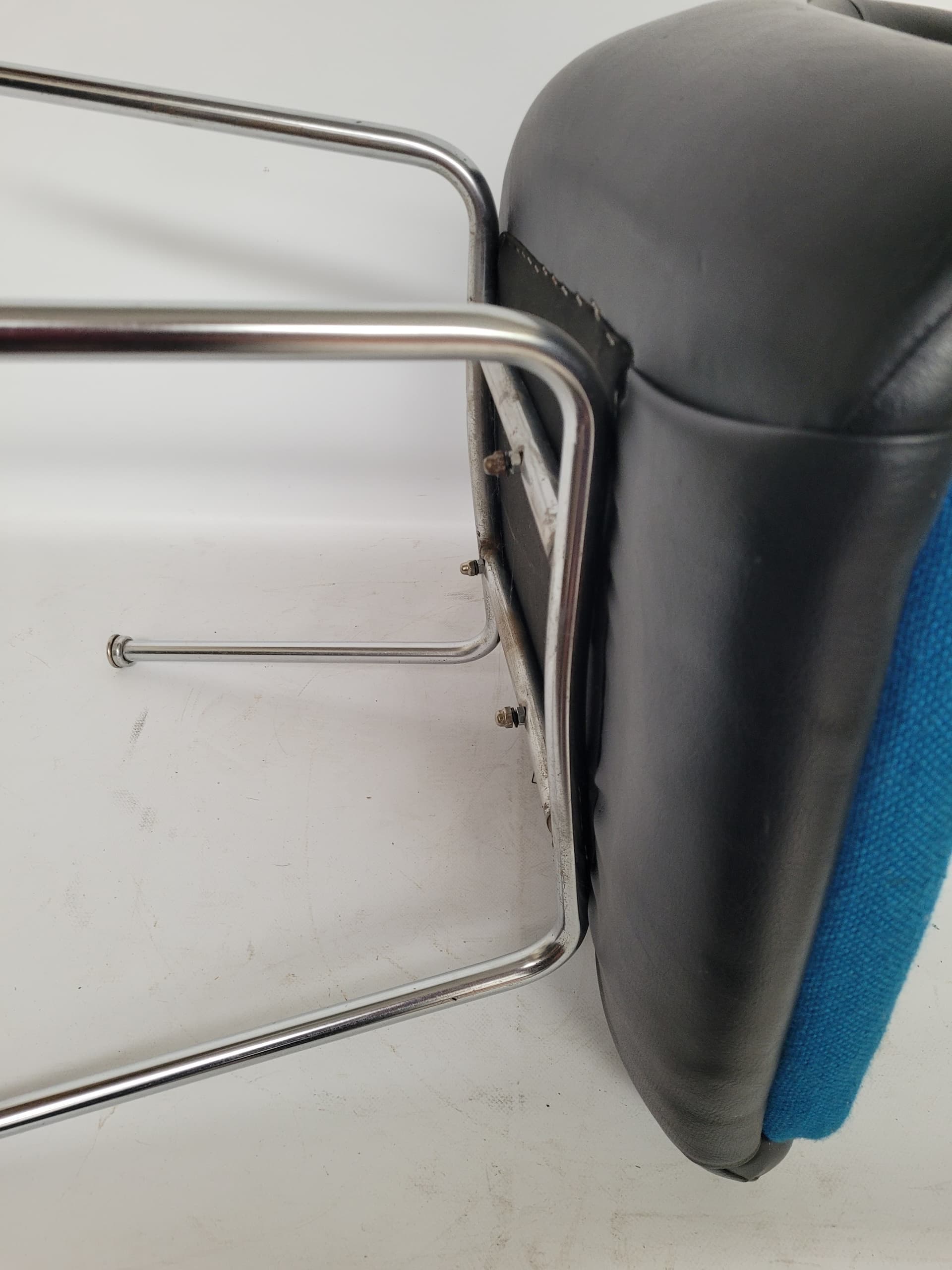 Chair Kilta, black faux leather, blue fabric, chrome, by O. Mannermaa, Finland, 1960s. - 344120
