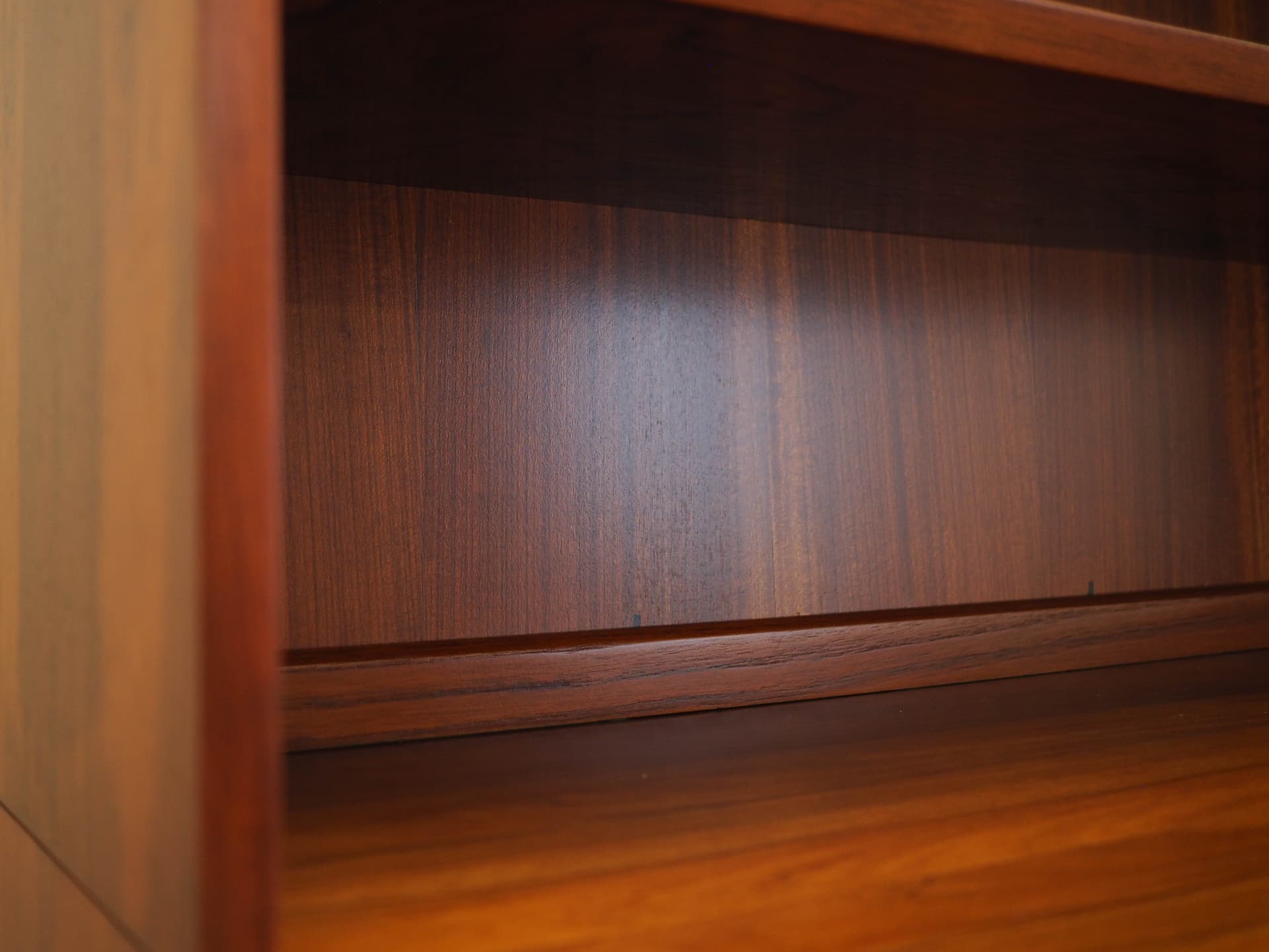 Bookcase, brown rosewood, Hundevad&Co., Denmark, 1970s. - 344684