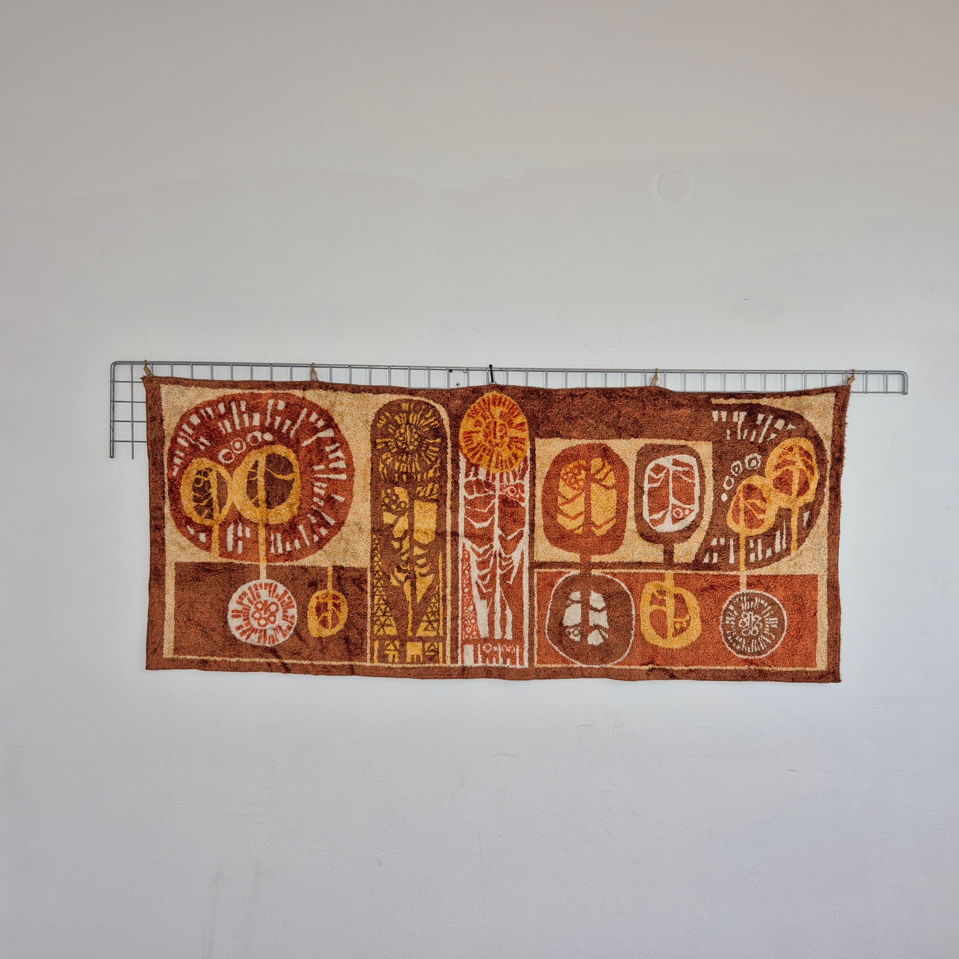 Gobelin ścienny, Mid Century, 74x175 cm, wełna brąz żółty beż, Kőszeg Szőnyeggyár, Węgry, lata 70. - 344994