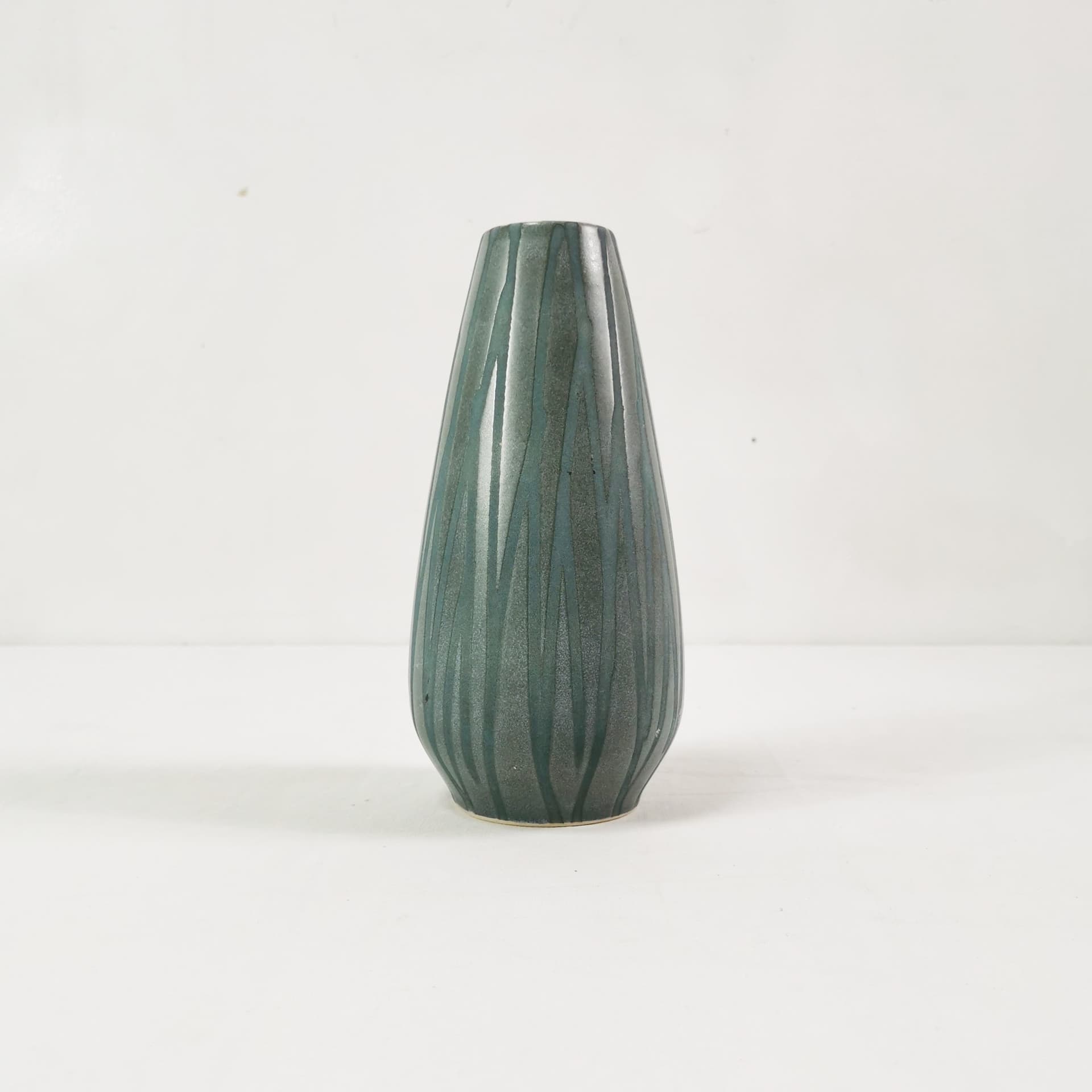 Vase Mid Century, green ceramic, Germany, 1960s. - 345109