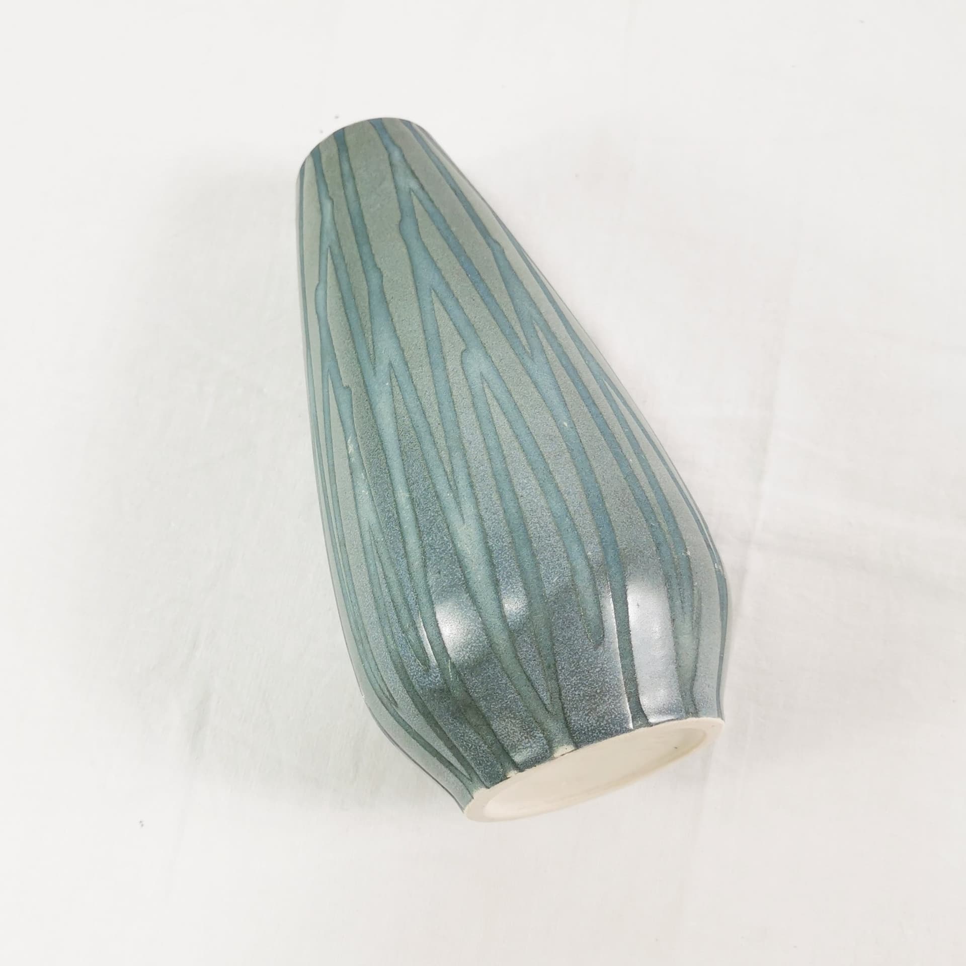 Vase Mid Century, green ceramic, Germany, 1960s. - 345110