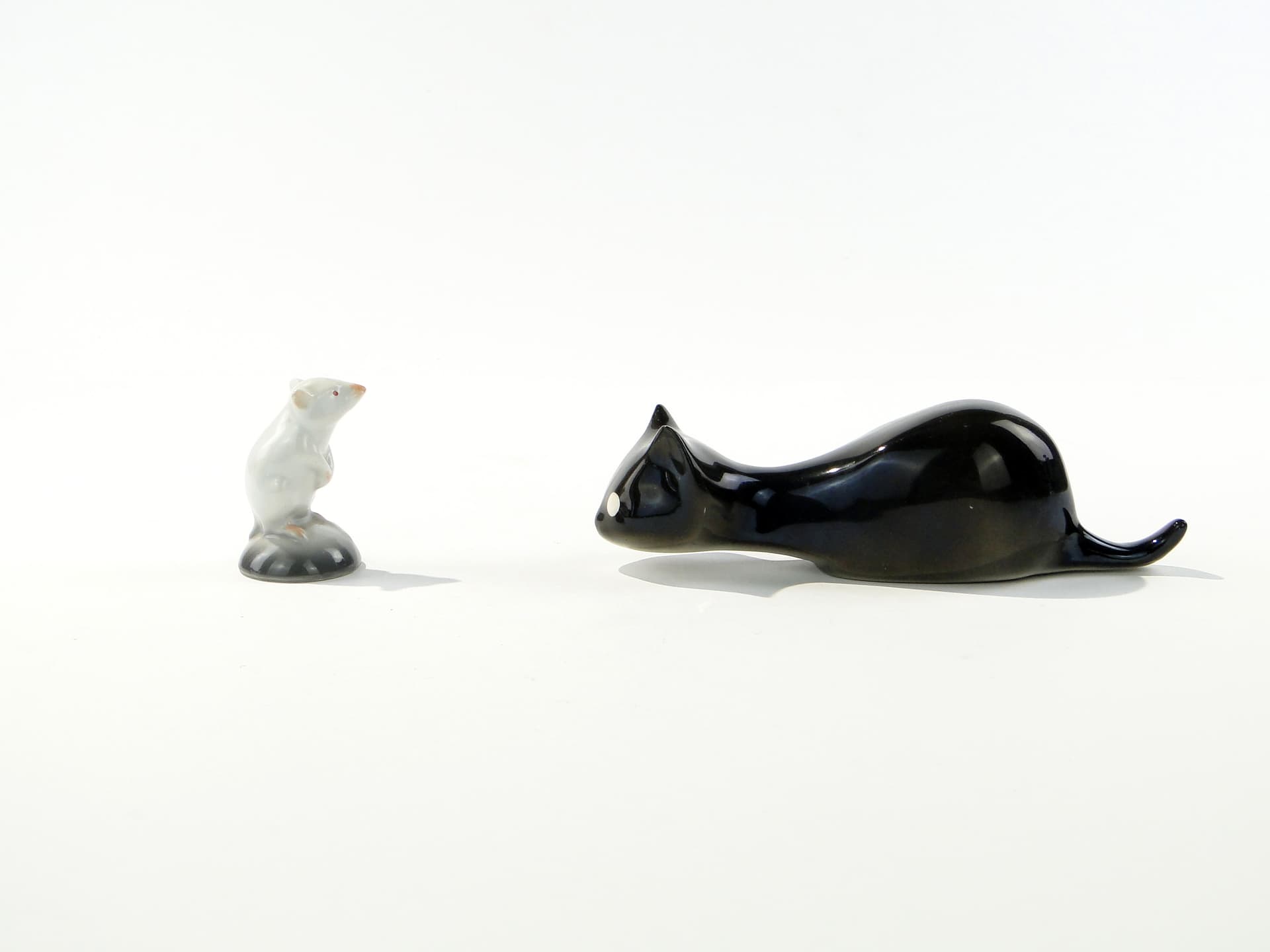 Mouse figurine, white porcelain, 1920s - 345159