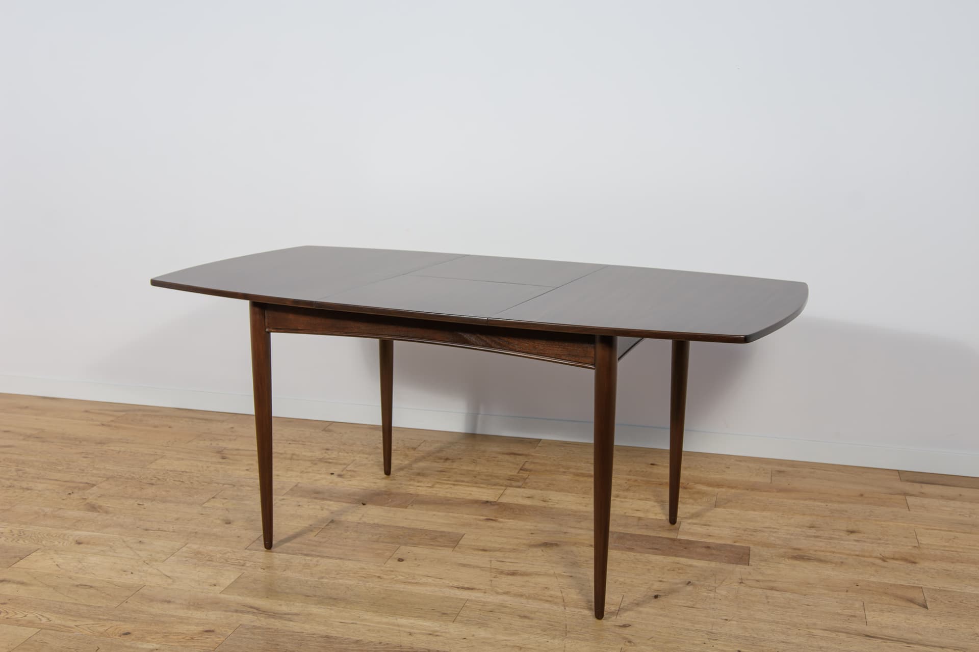 Extendable Table, mahogany brown, mahogany, White & Newton, United Kingdom, 1960s. - 345279