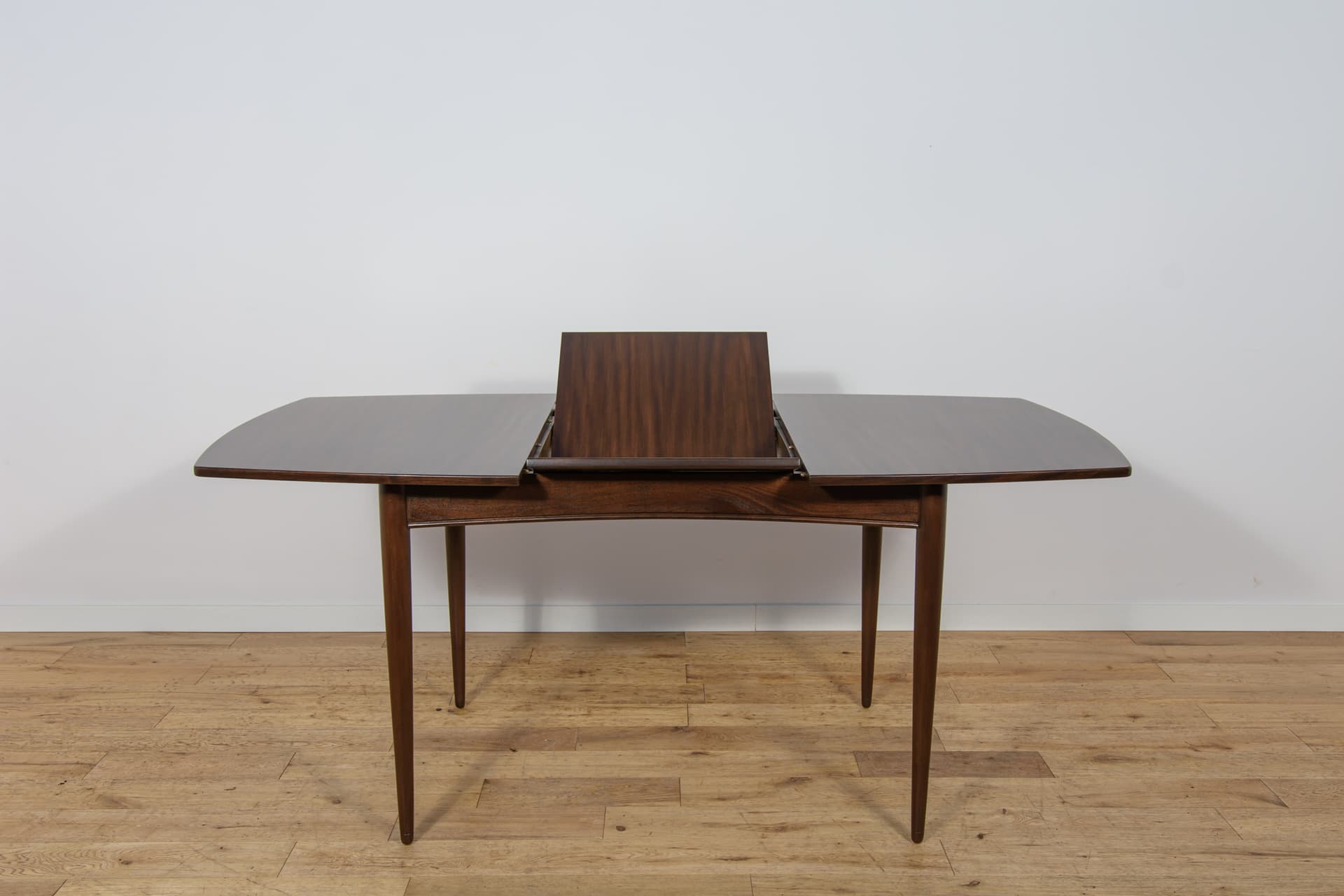 Extendable Table, mahogany brown, mahogany, White & Newton, United Kingdom, 1960s. - 345275