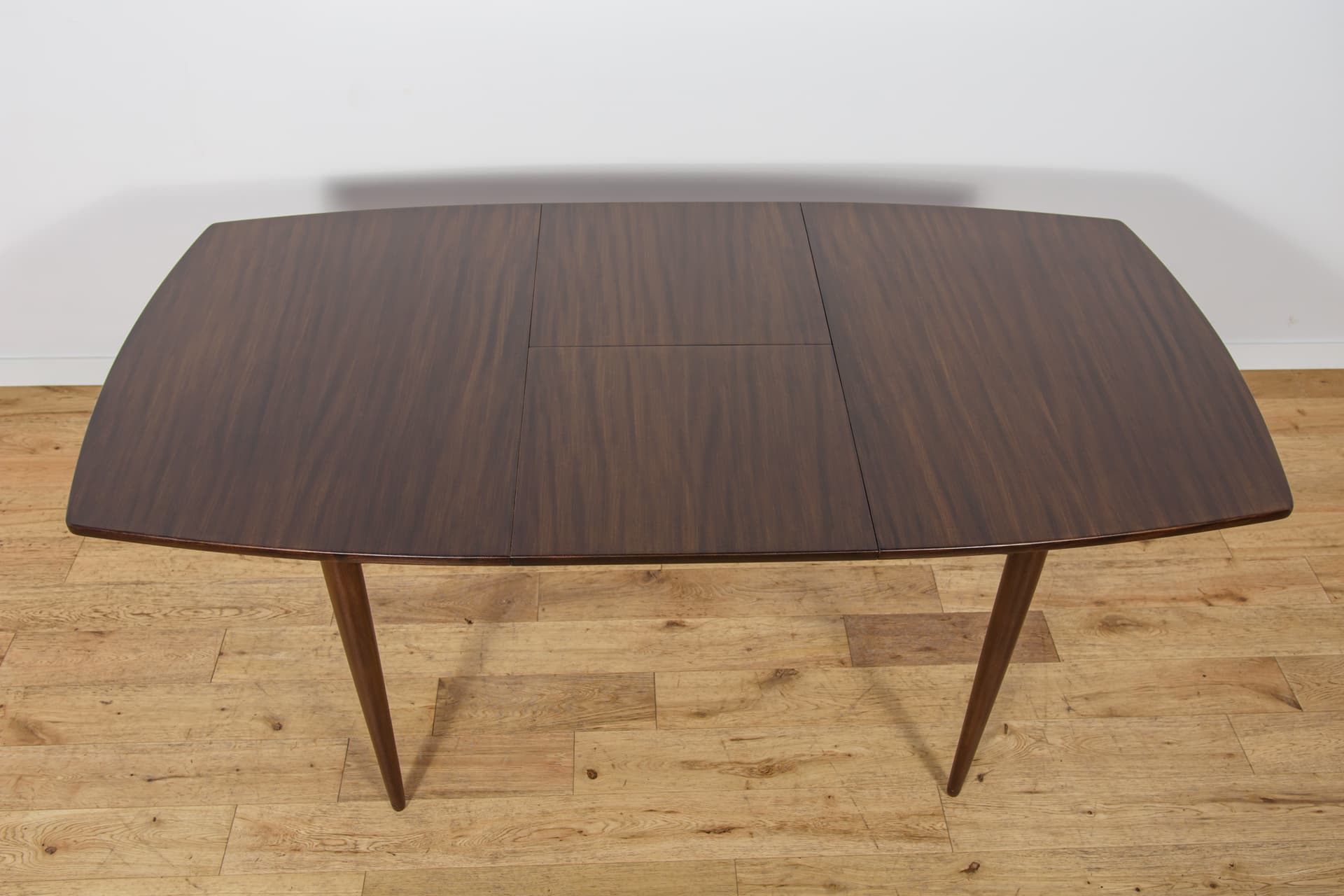 Extendable Table, mahogany brown, mahogany, White & Newton, United Kingdom, 1960s. - 345278