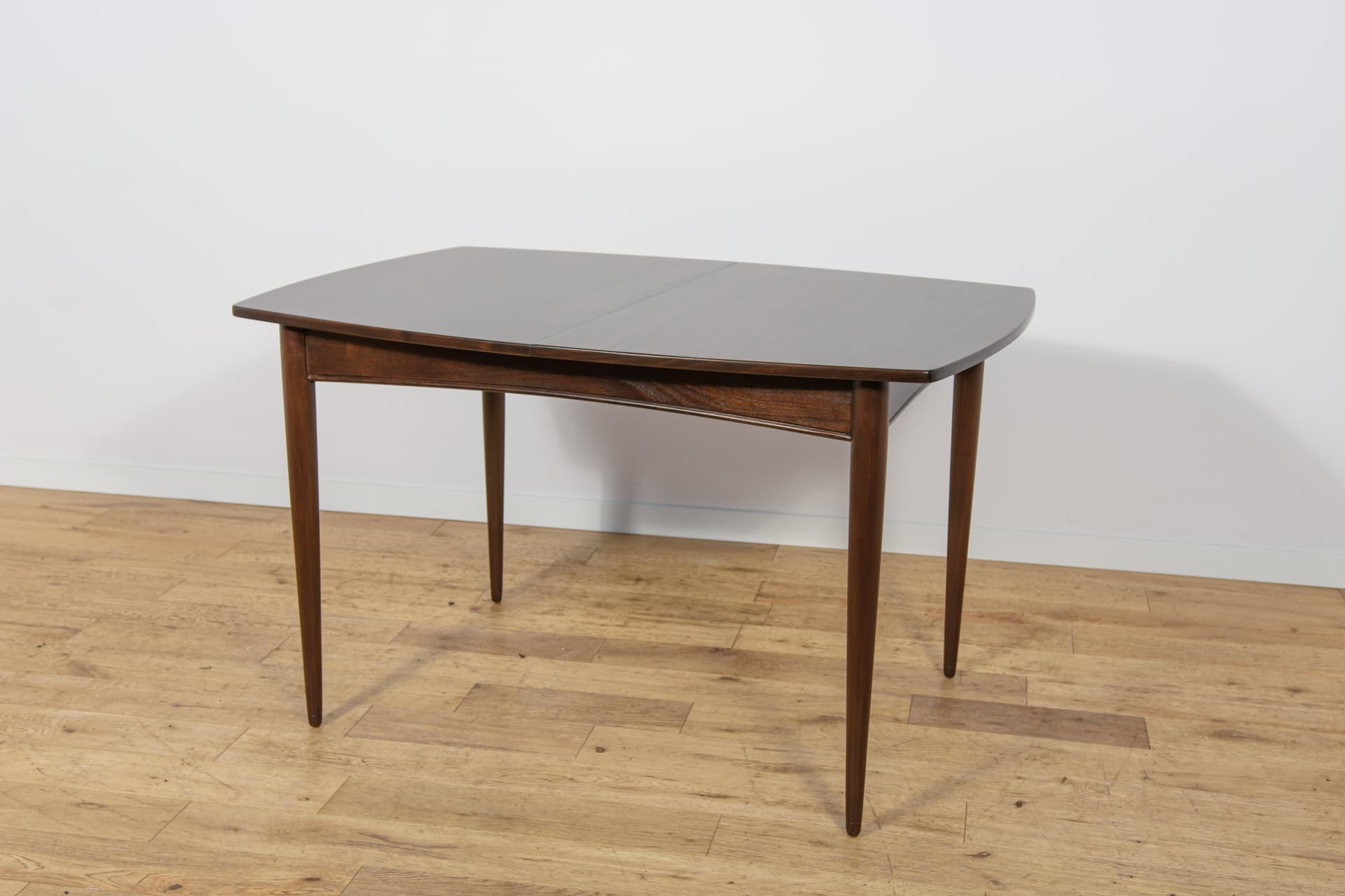 Extendable Table, mahogany brown, mahogany, White & Newton, United Kingdom, 1960s. - 345270