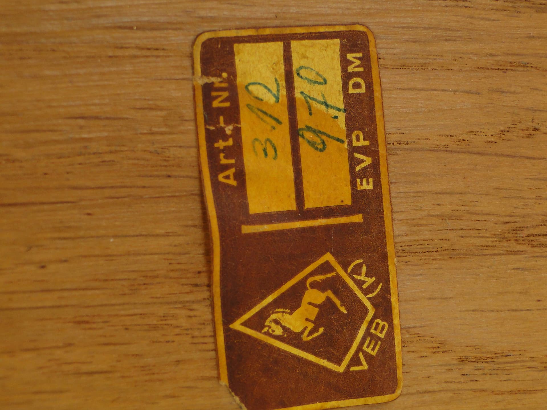 Szafka sepet, Japonizm, drewno lakierowane bordowe, metal srebrny, Japonia, początek XX wieku - 345359