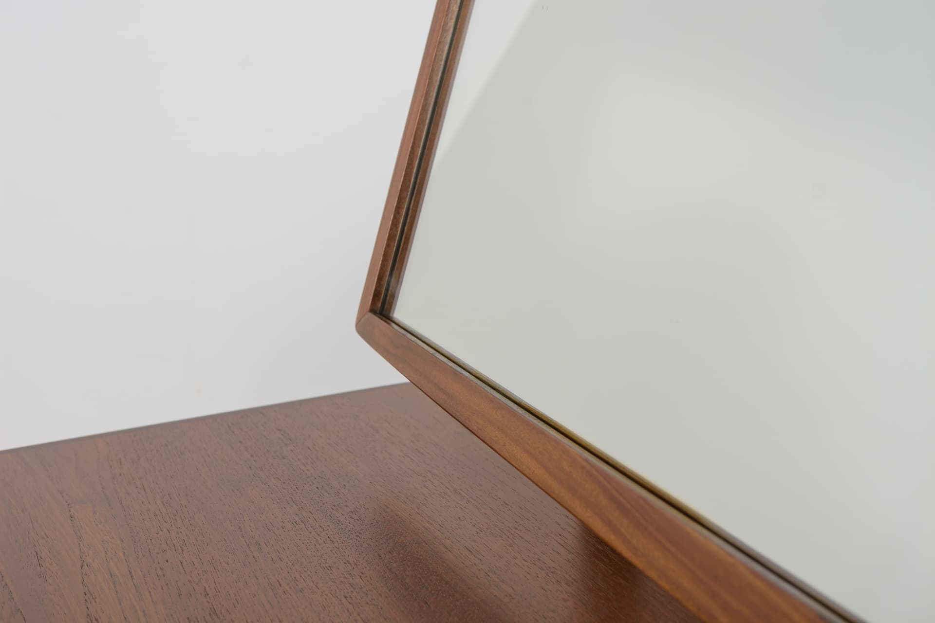 Dressing Table Fresco, brown teak, by V. Wilkins, G-Plan, United Kingdom, 1960s. - 345621