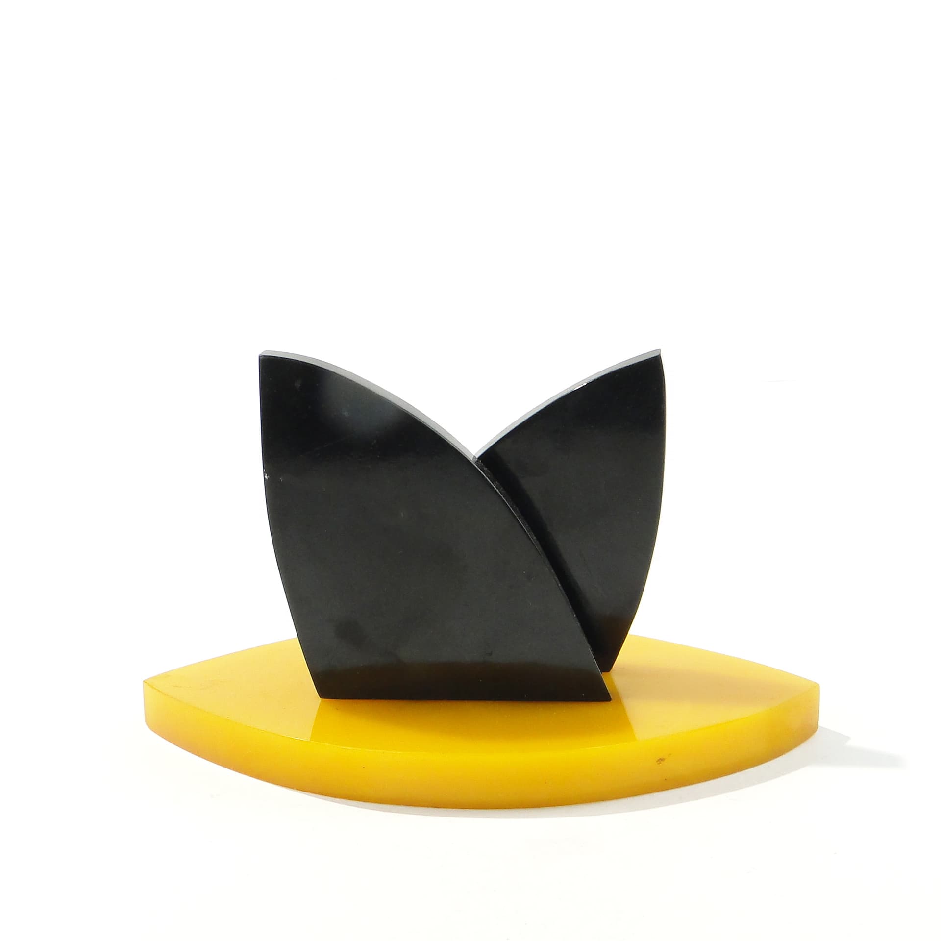 Napkin holder, Art Deco, black yellow bakelite, Western Europe, 1920s. - 345875