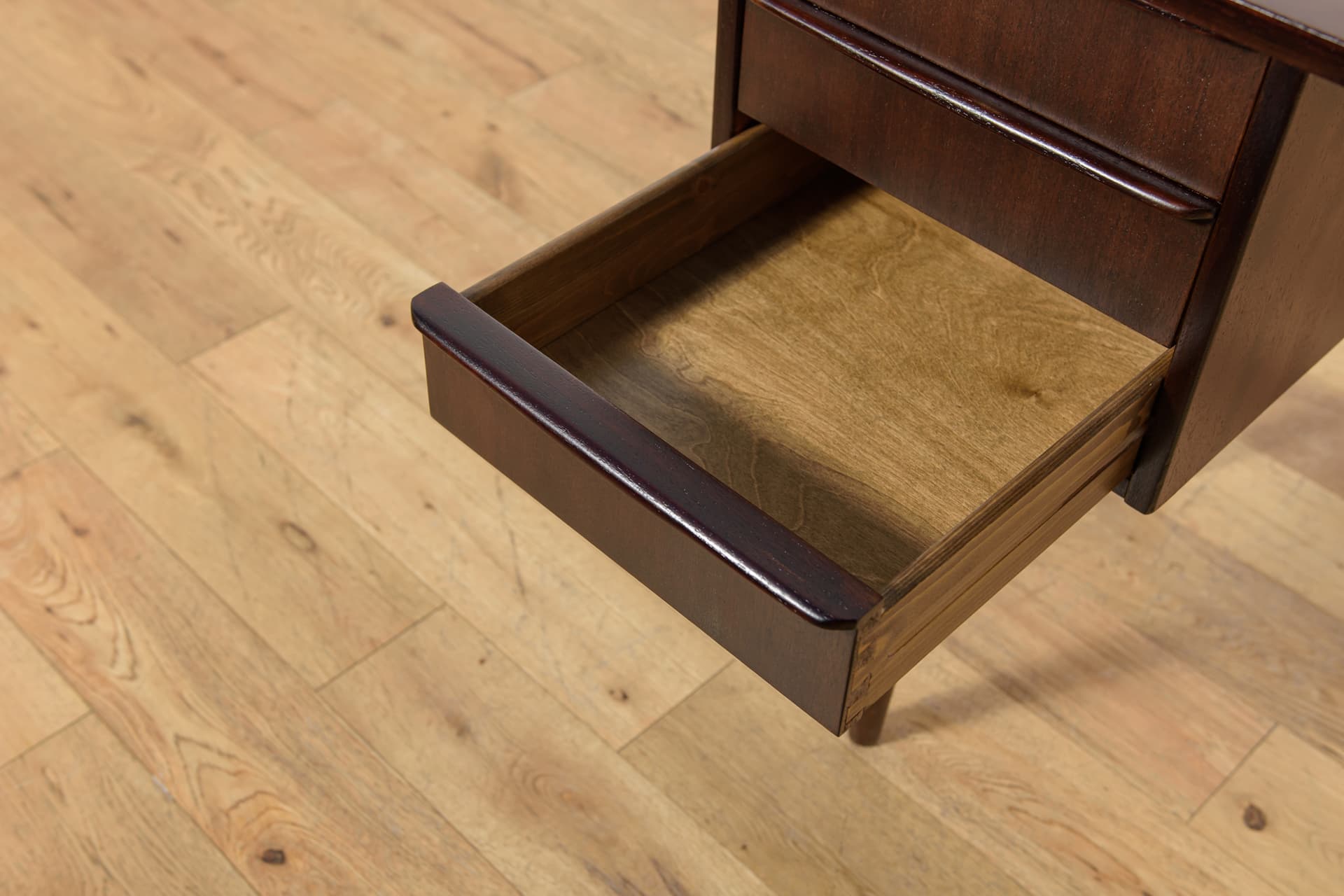 Freestanding desk, brown teak mahogany, Denmark, 1960s. - 345900