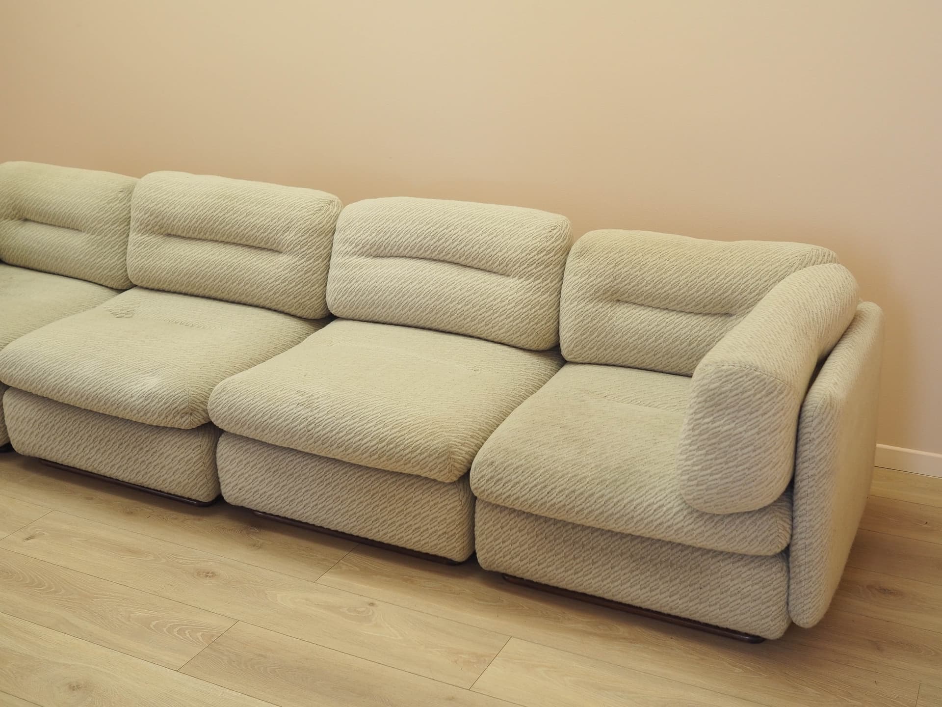 Modular Sofa Kiitos, beige fabric, by T. Ammannati & G. Vitelli, Rossi di Albizzate, Italy, 1970s. - 345959