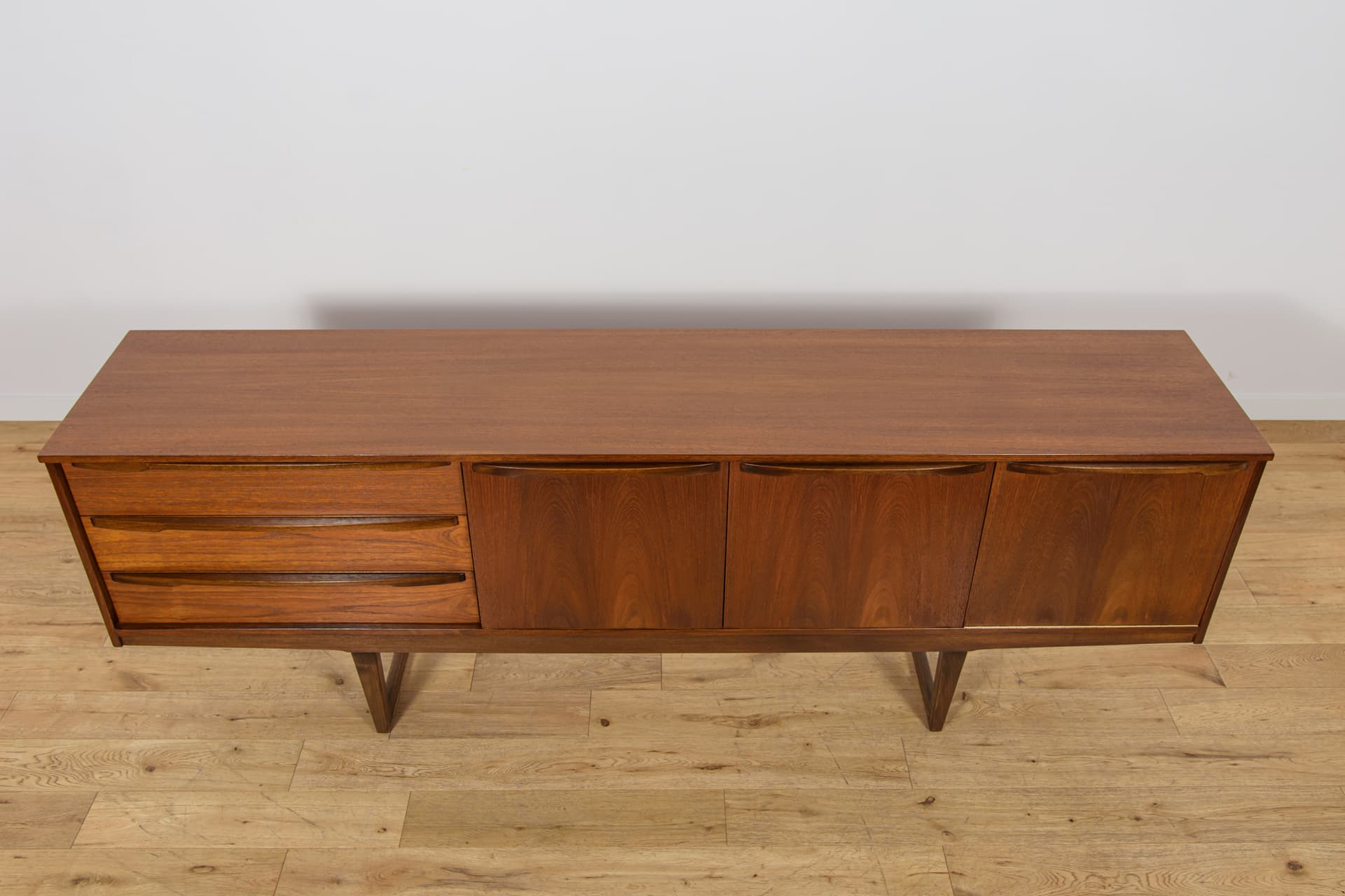 Sideboard, brown teak, Younger Ltd., United Kingdom, 1960s. - 346082