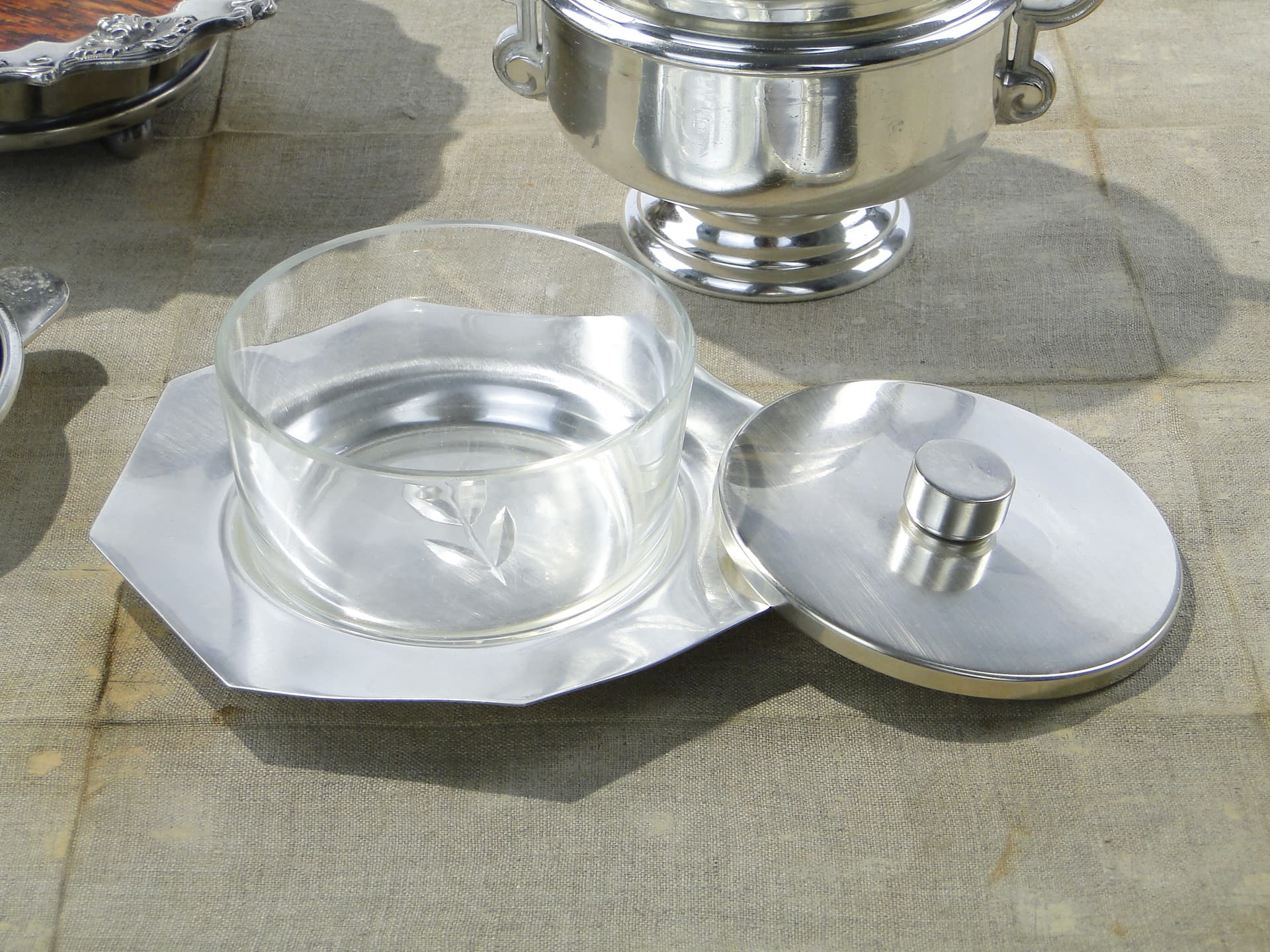 Butter dish Art Deco, silver, silver-plated brass, transparent glass, Bracia Henneberg, Poland, 1920s - 346108