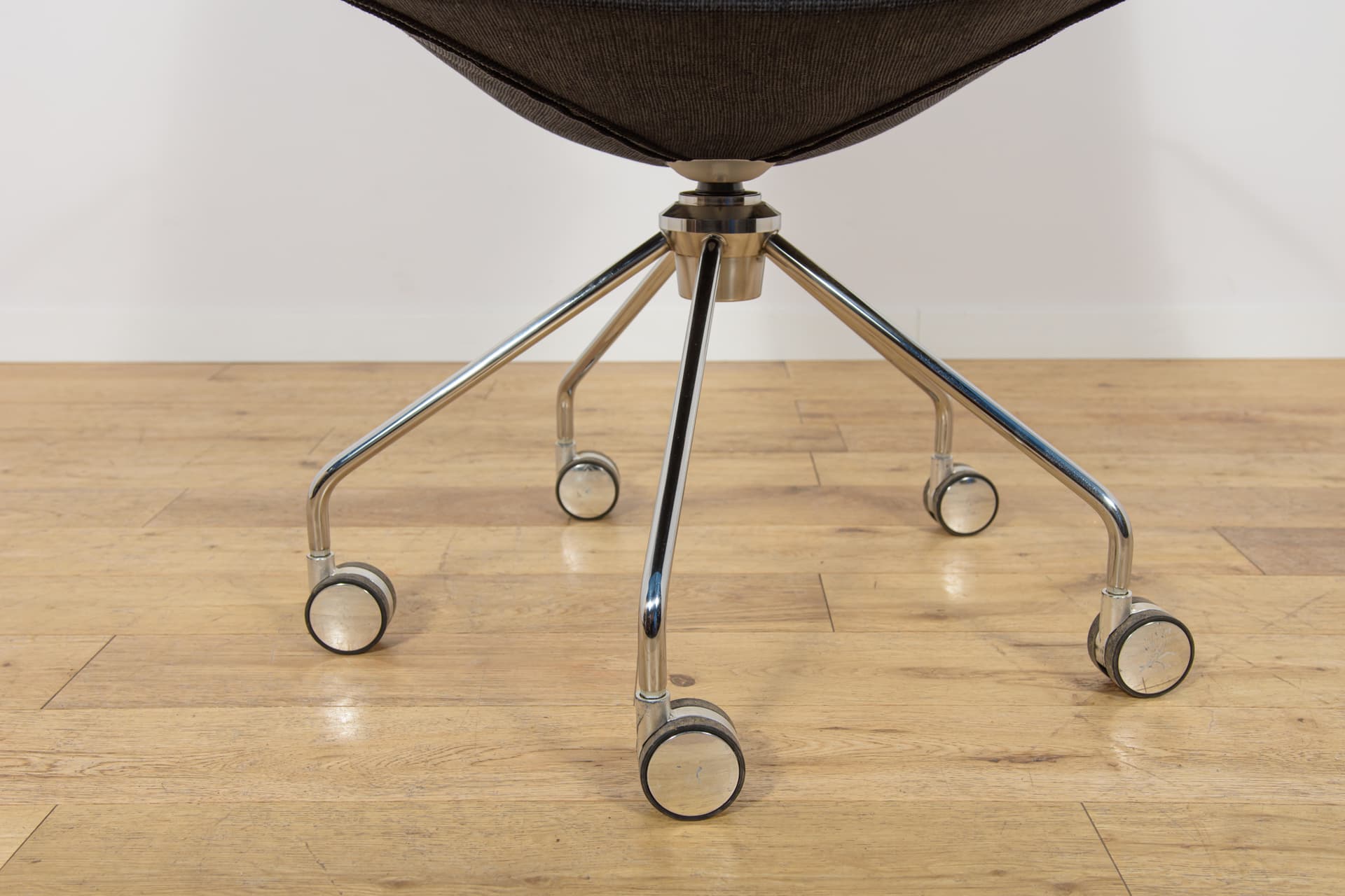 Office chair Comet, black fabric, silver aluminium, by G. Allard, Lammhults, Sweden, 1990s. - 346157