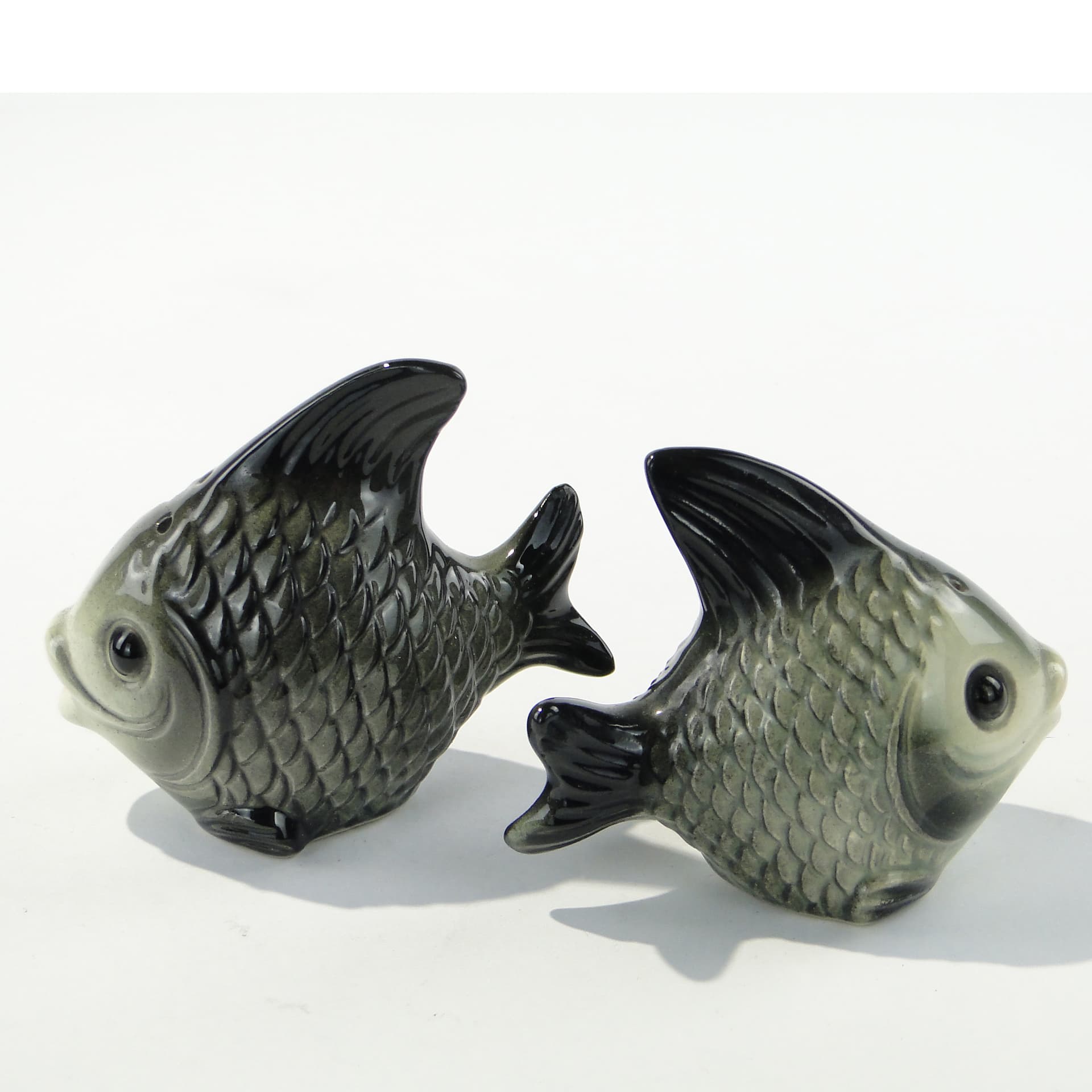 Set of fish-shaped salt shakers, green black, glazed ceramic, Goebel, Germany, 1980s. - 346179