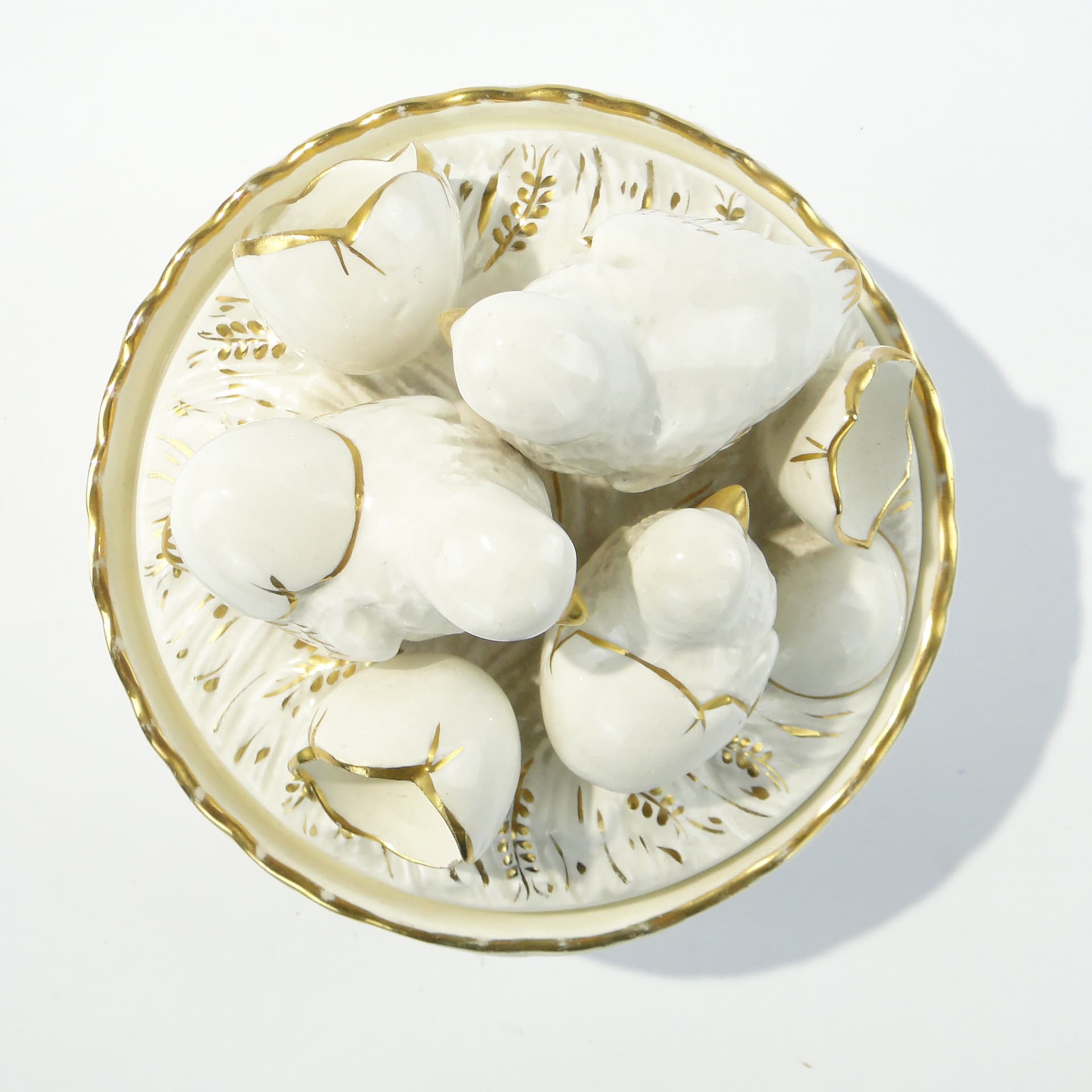 Egg container Chicks, white gold porcelain, Royal Dux Bohemia, Czech Republic, 1920s - 346181
