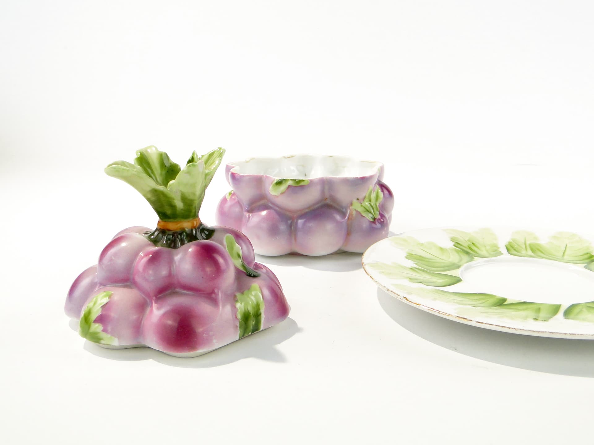 Porcelain container, Dulevo, purple white green gold, Russia, 1890s - 346196
