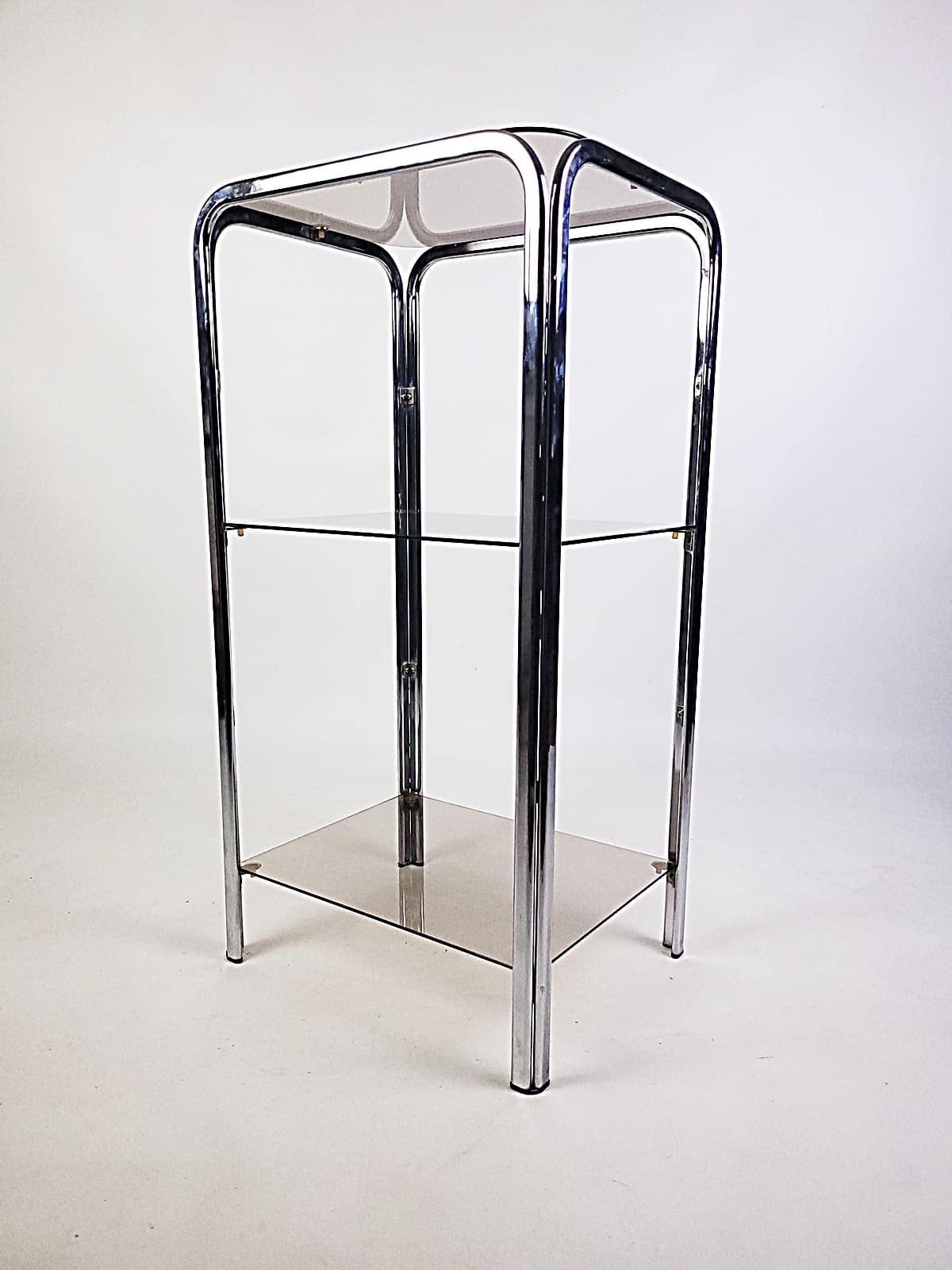 Shelving unit, chrome, smoked glass, 1970s. - 346258