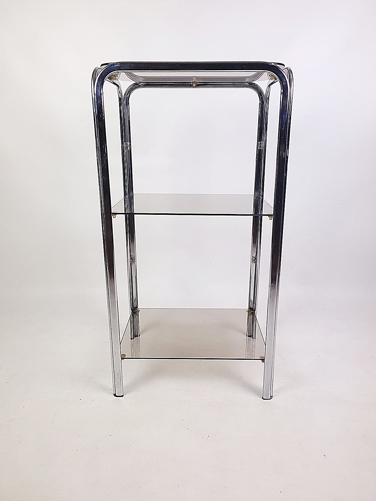Shelving unit, chrome, smoked glass, 1970s. - 346252