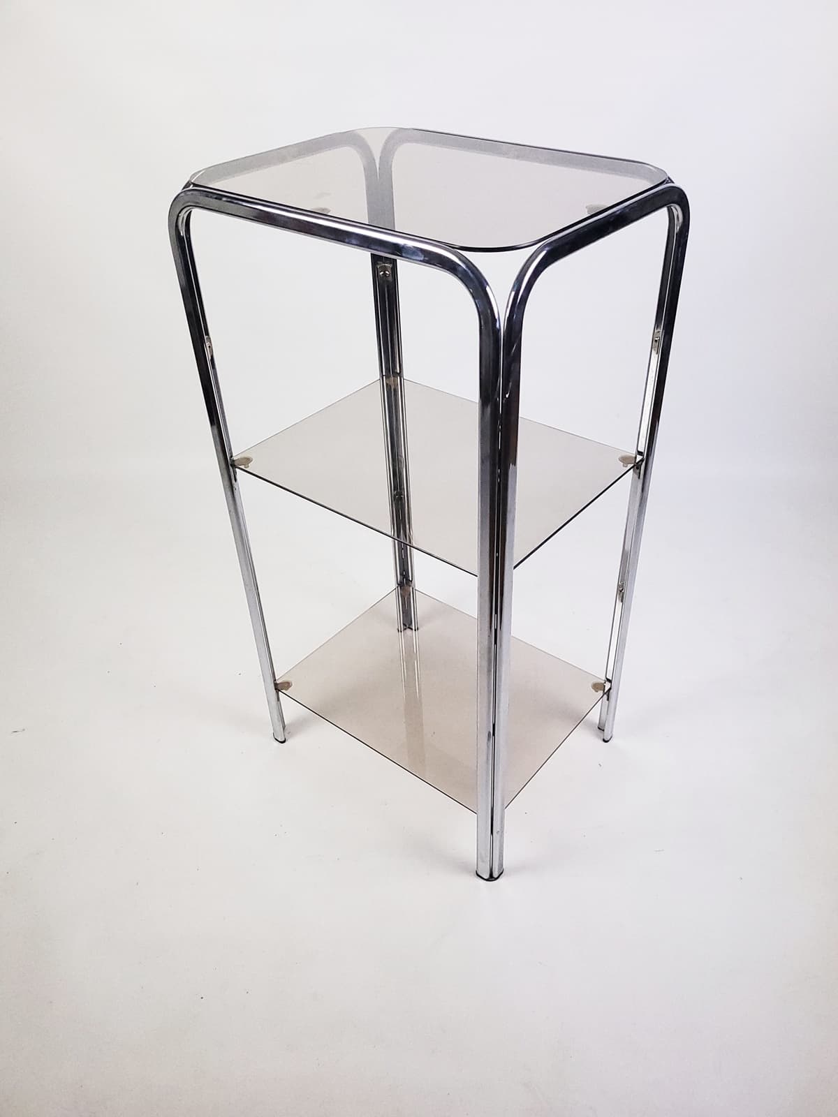 Shelving unit, chrome, smoked glass, 1970s. - 346256