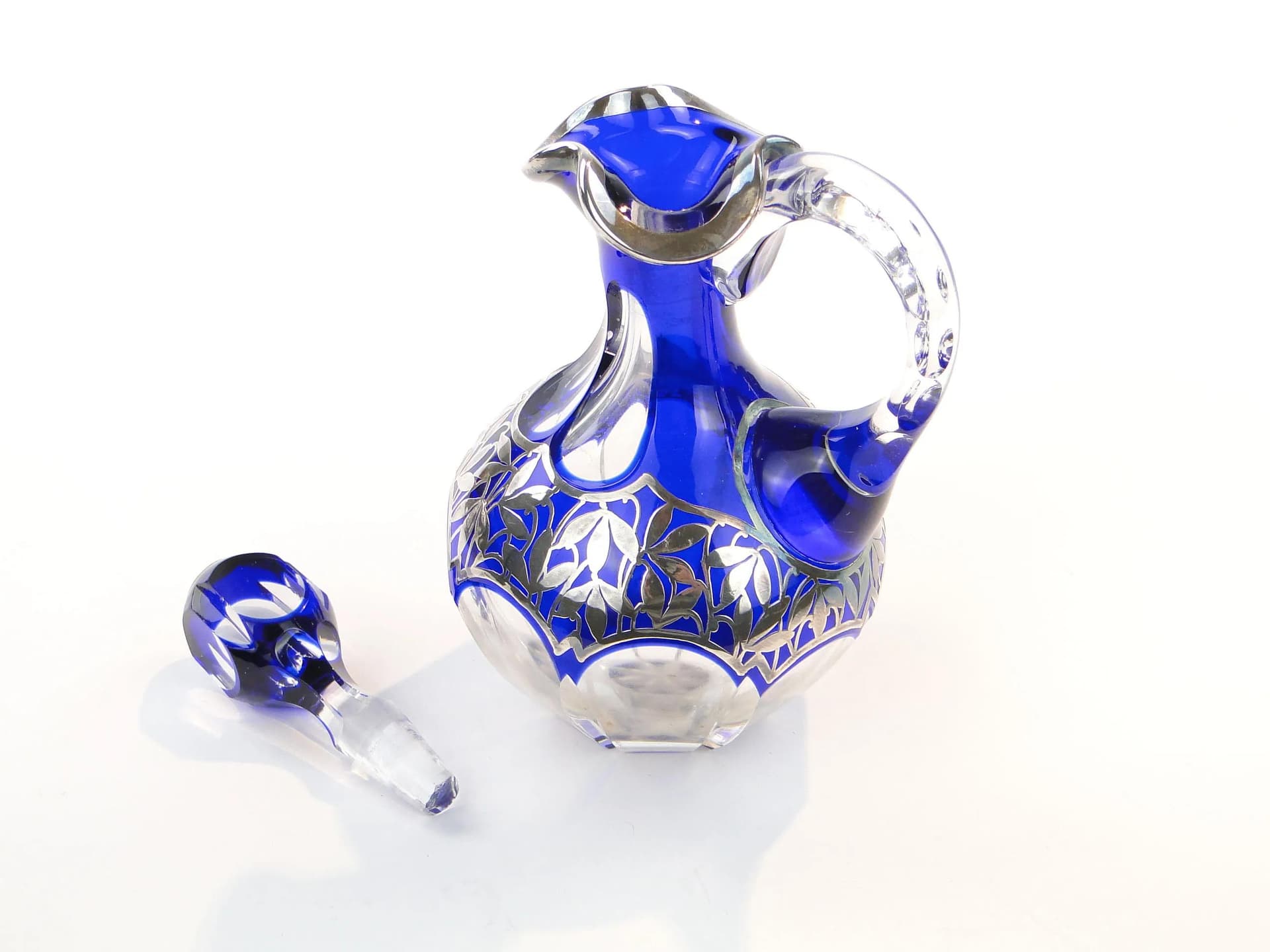 Karafka, bezbarwne szkło kryształowe indygo, srebro, proj. S. Haertl, Polska, lata 40. - 25785