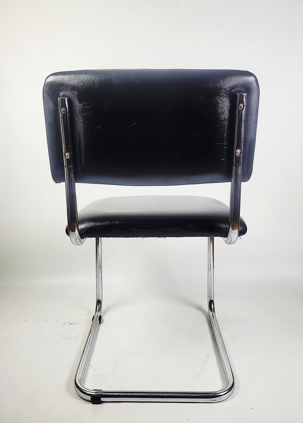 Pair of cantilever chairs, black faux leather, chromed steel, 1970s - 346347