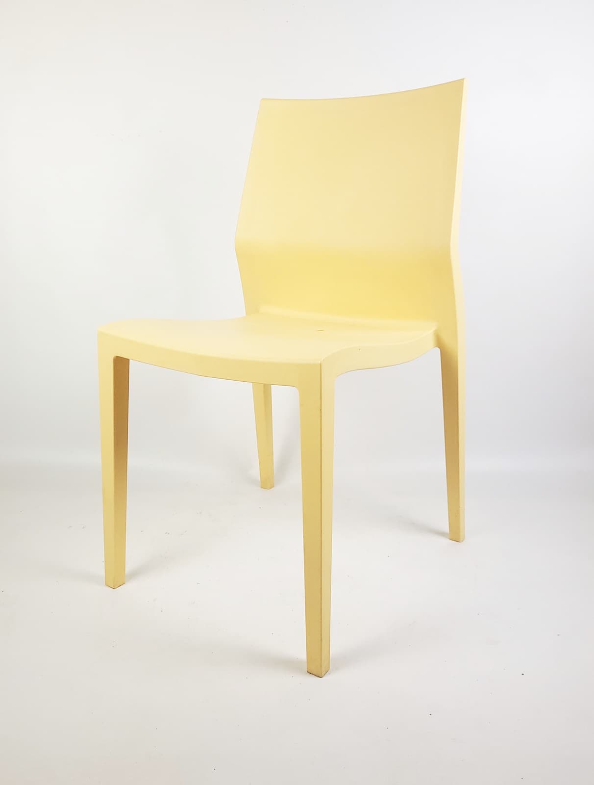 Pair of chairs Effezeta, beige plastic, Italy, 1980s. - 346403