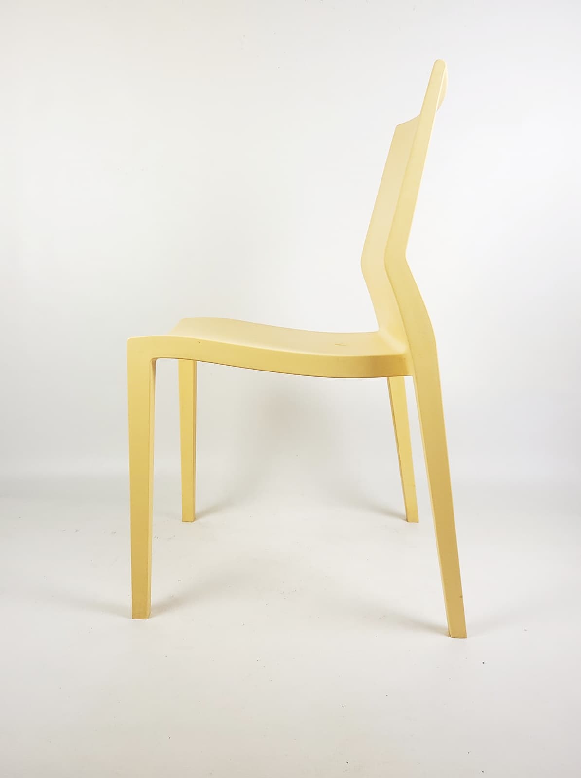 Pair of chairs Effezeta, beige plastic, Italy, 1980s. - 346404