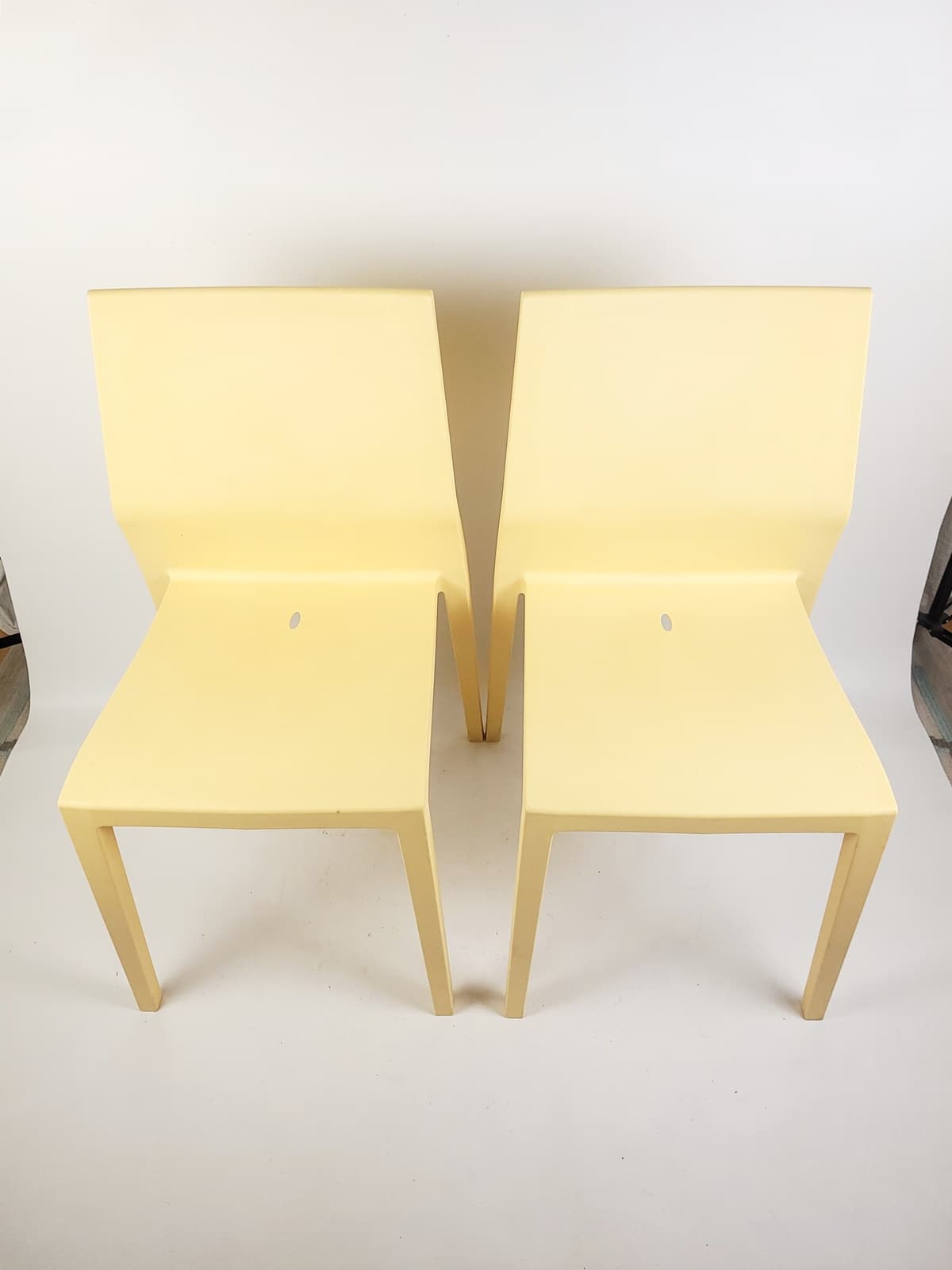 Pair of chairs Effezeta, beige plastic, Italy, 1980s. - 346402