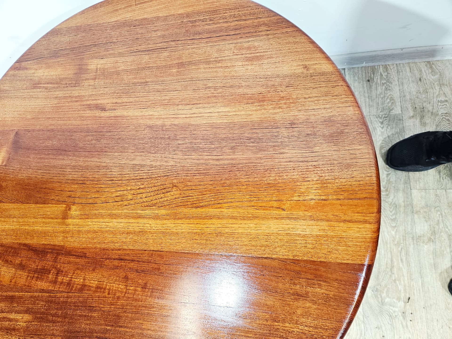 Round coffee table No. 59, teak brown, by N. Bach, N.B. Møbelfabrik A/S - 346418