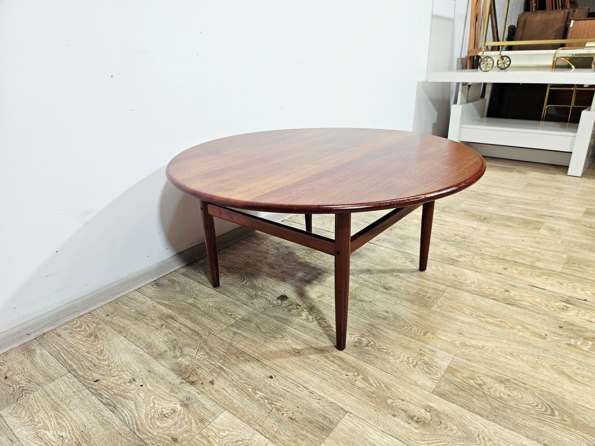 Round coffee table No. 59, teak brown, by N. Bach, N.B. Møbelfabrik A/S - 346421