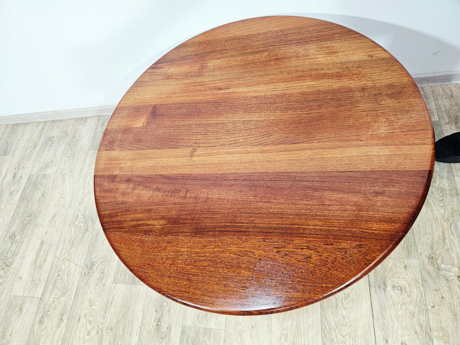 Round coffee table No. 59, teak brown, by N. Bach, N.B. Møbelfabrik A/S - 346420