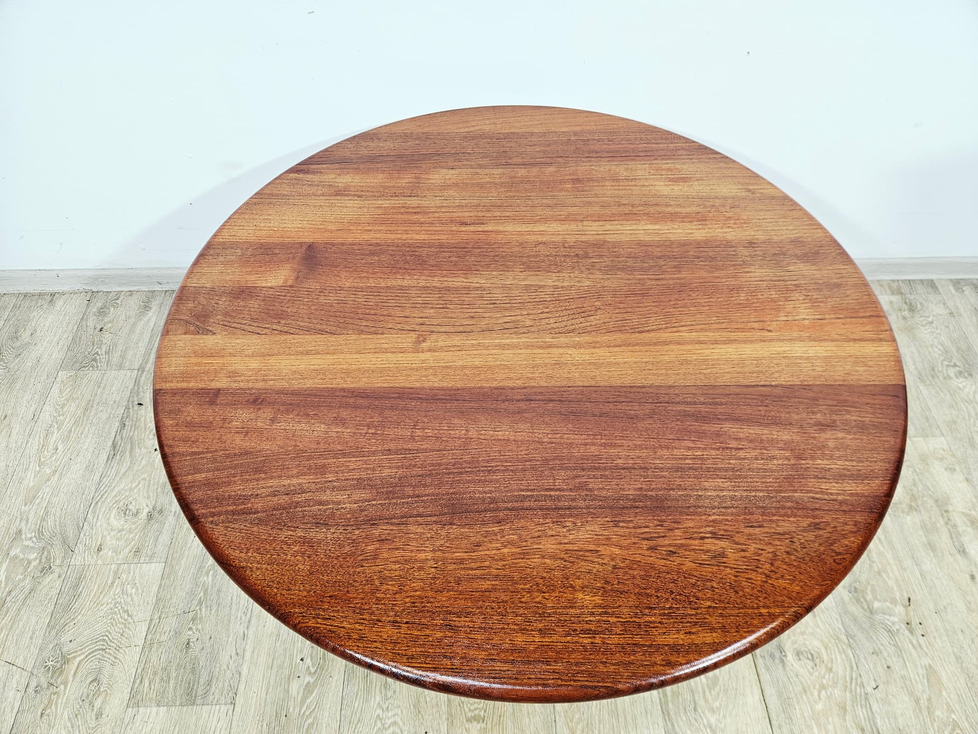Round coffee table No. 59, teak brown, by N. Bach, N.B. Møbelfabrik A/S - 346415
