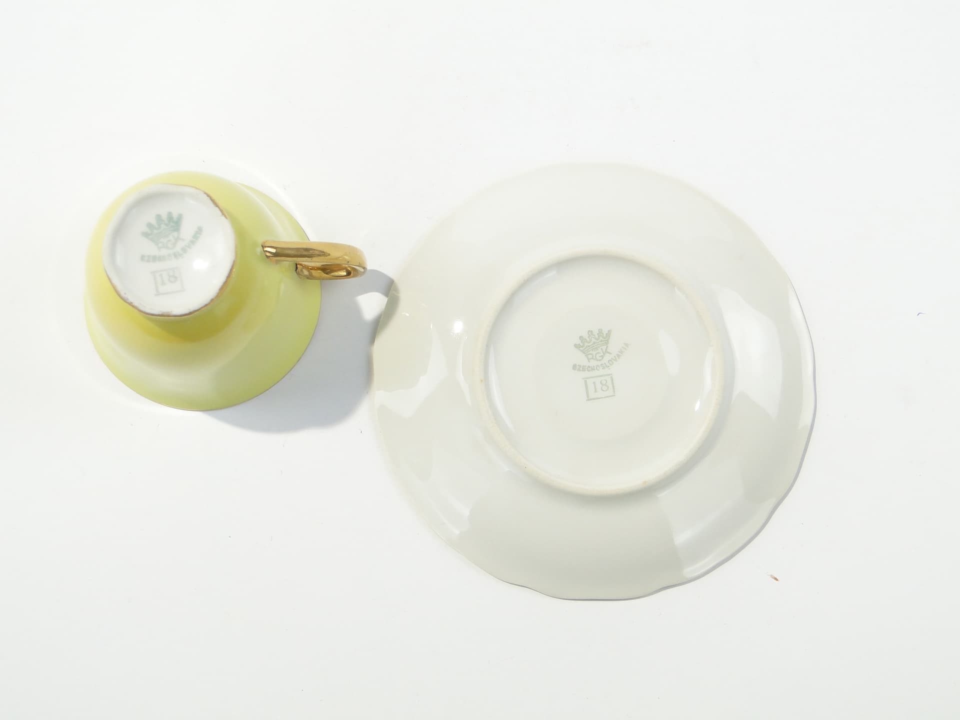 Coffee cup, white porcelain, gilt, Rudolf Kämpf, Czechoslovakia, 1950s - 346566