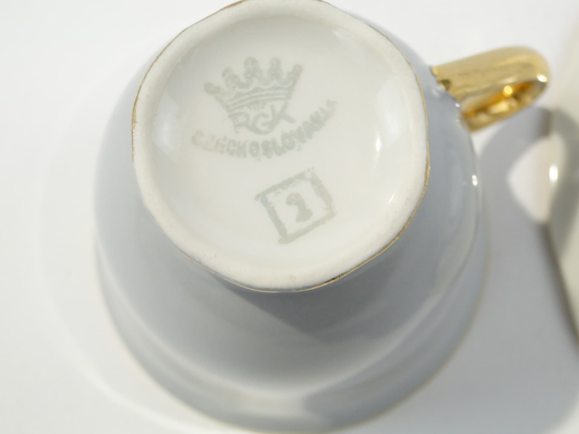 Coffee cup, white porcelain, gold, Rudolf Kämpf, Czechoslovakia, 1950s. - 346586